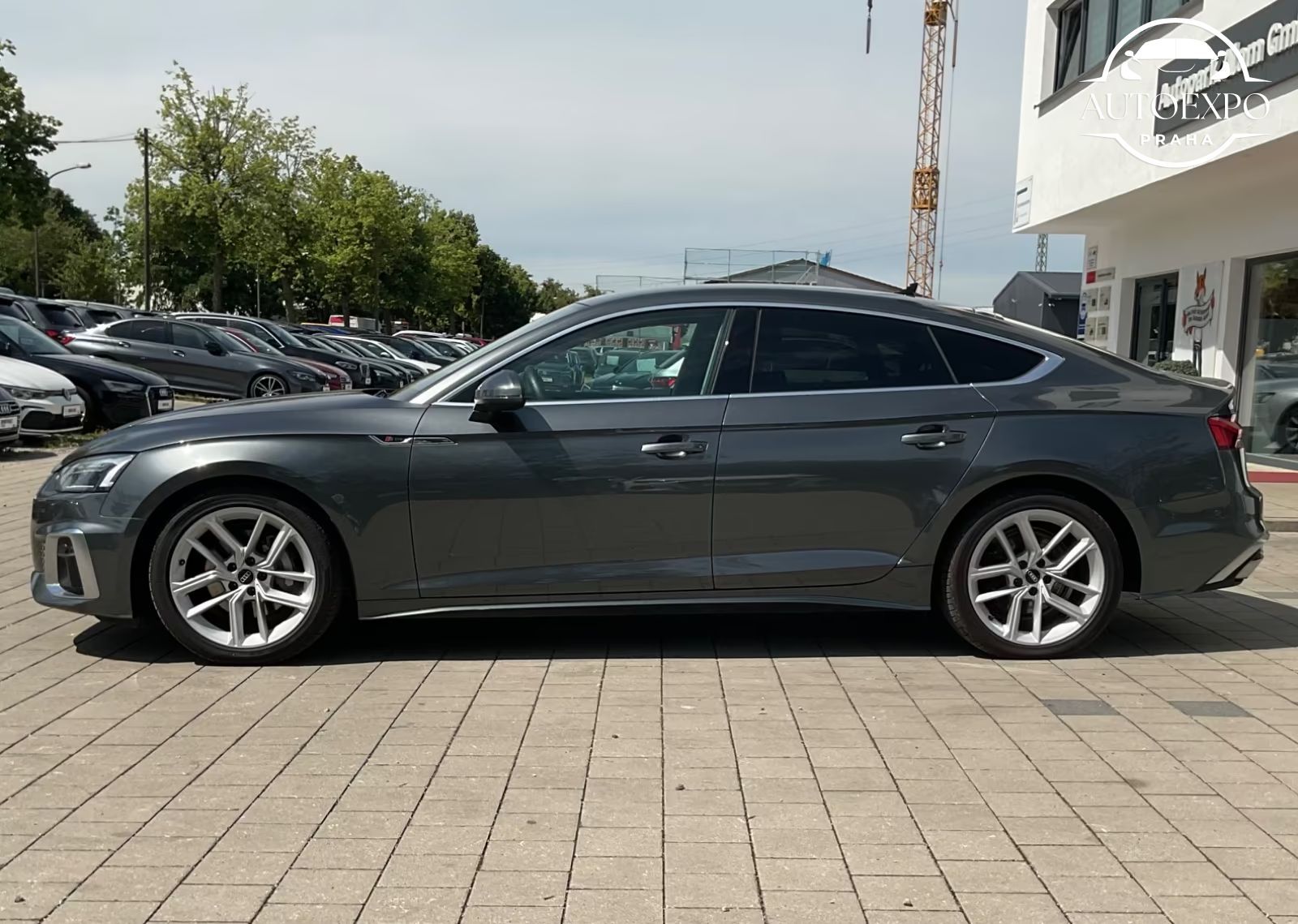 Audi A5, 40 TDI S line* - fotka 4
