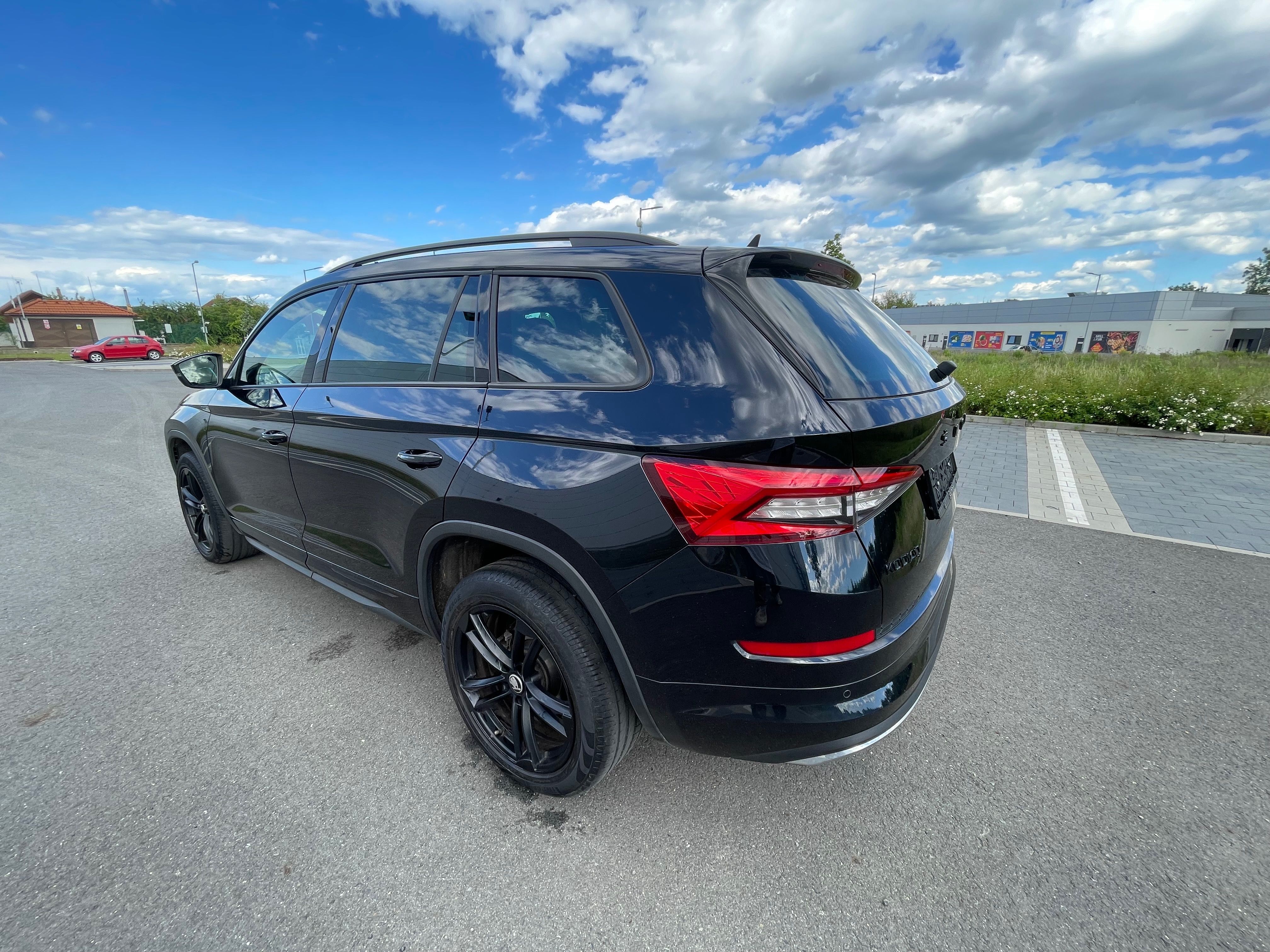 Škoda Kodiaq, Sportline 2.0 TDI - Pano, DCC - fotka 3