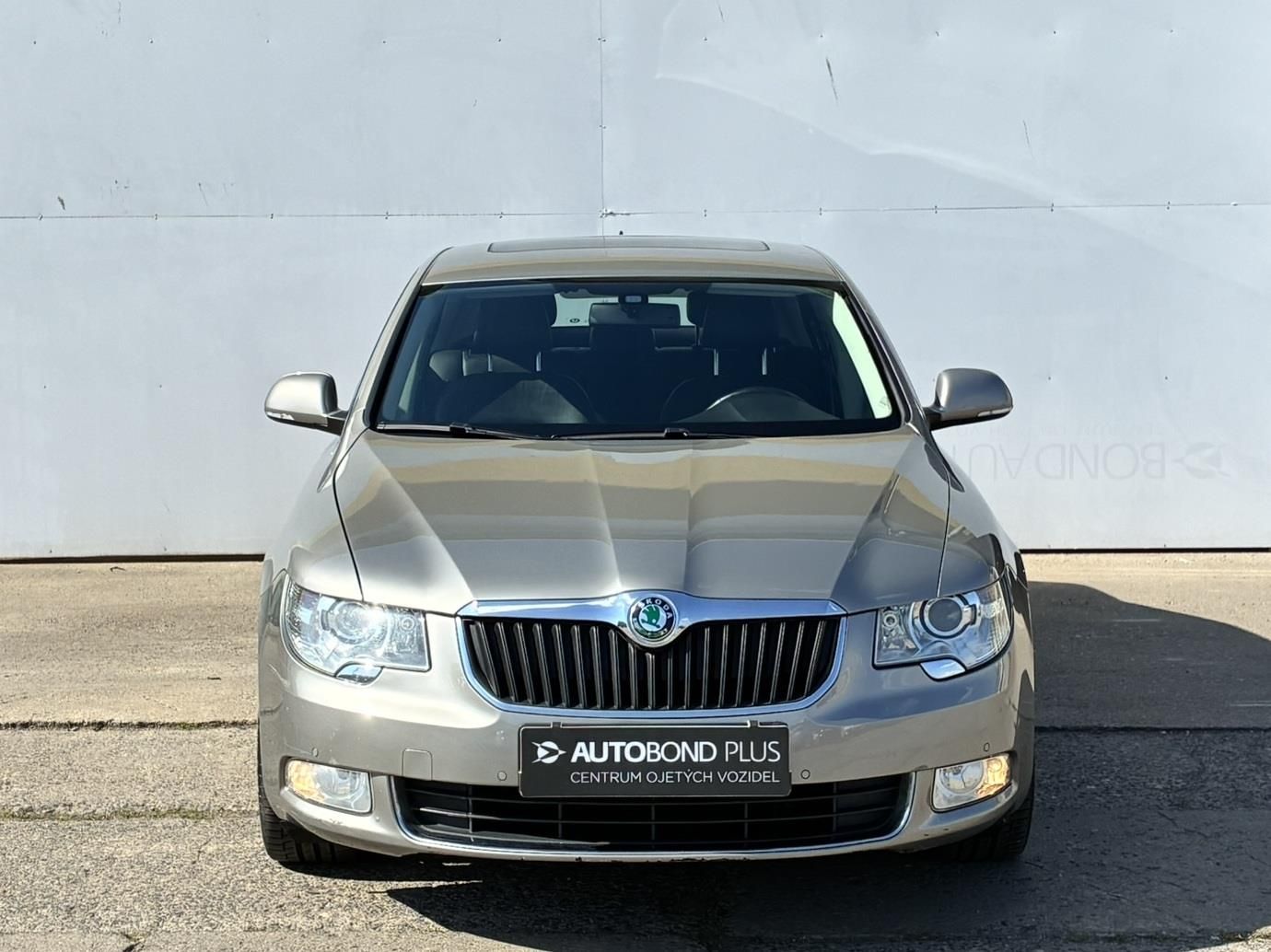 Škoda Superb, 2.0 TDI 4x4 DSG / 103 kW Exclu - fotka 4