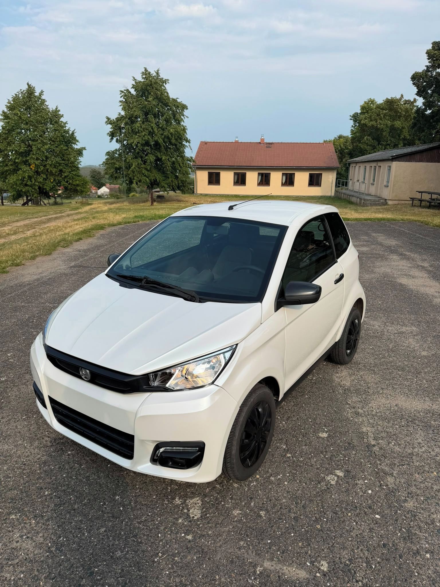 Aixam CITY, od 15-ti let, další sada pneu