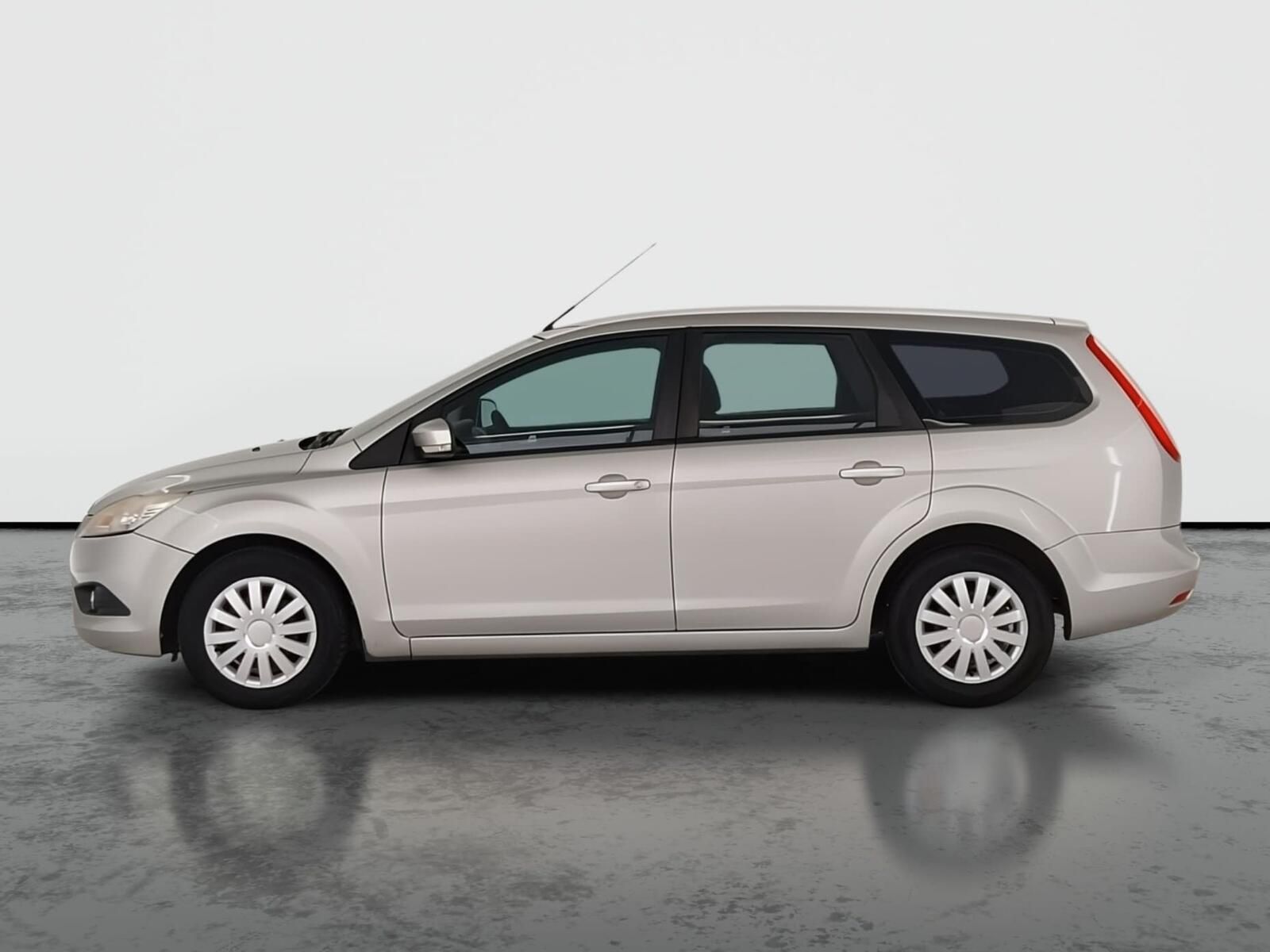 Ford Focus, 1.6 TDCi, po STK, Klima - fotka 3