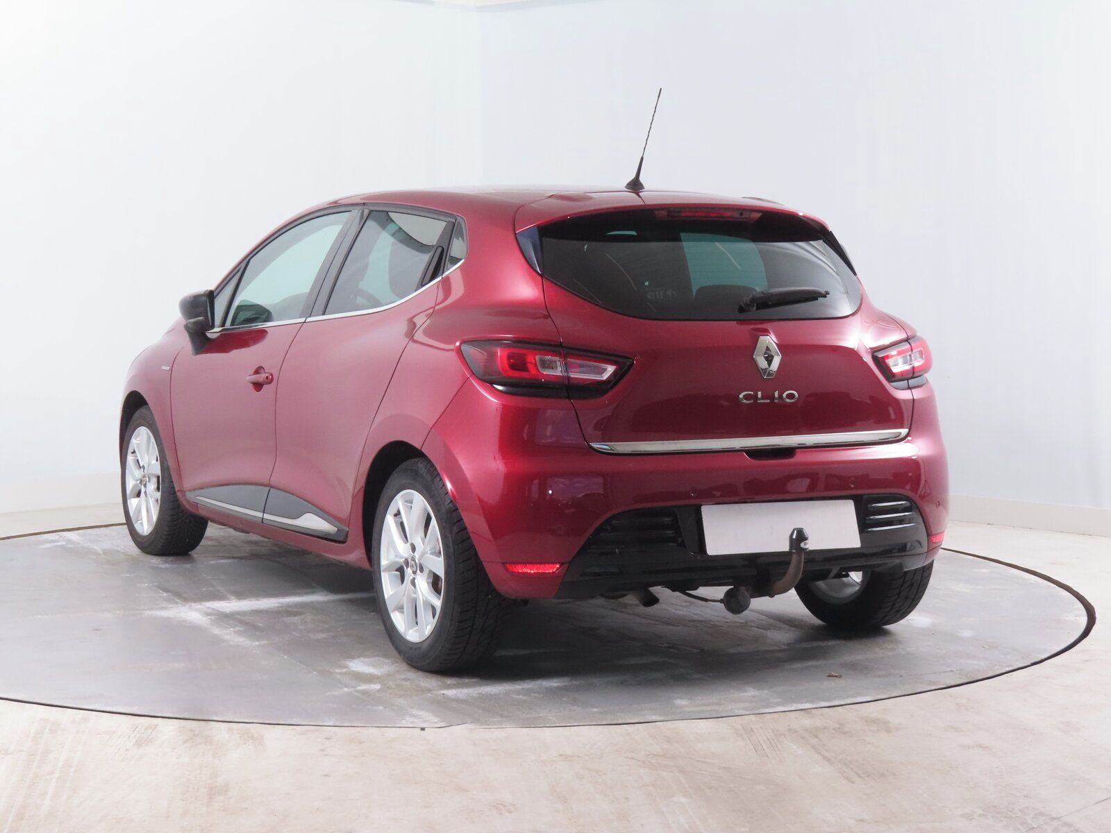 Renault Clio, 0.9 TCe, Limited, Navi, Klima - fotka 4