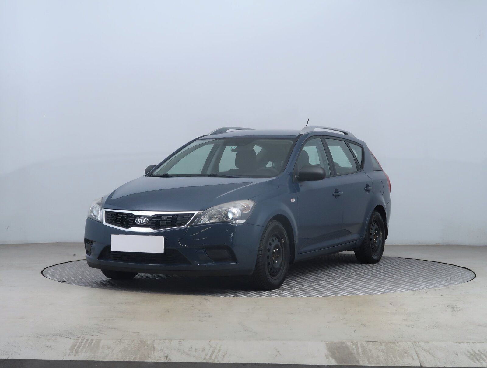 Kia Cee´d, 1.6 CVVT, Park. senzory - fotka 2
