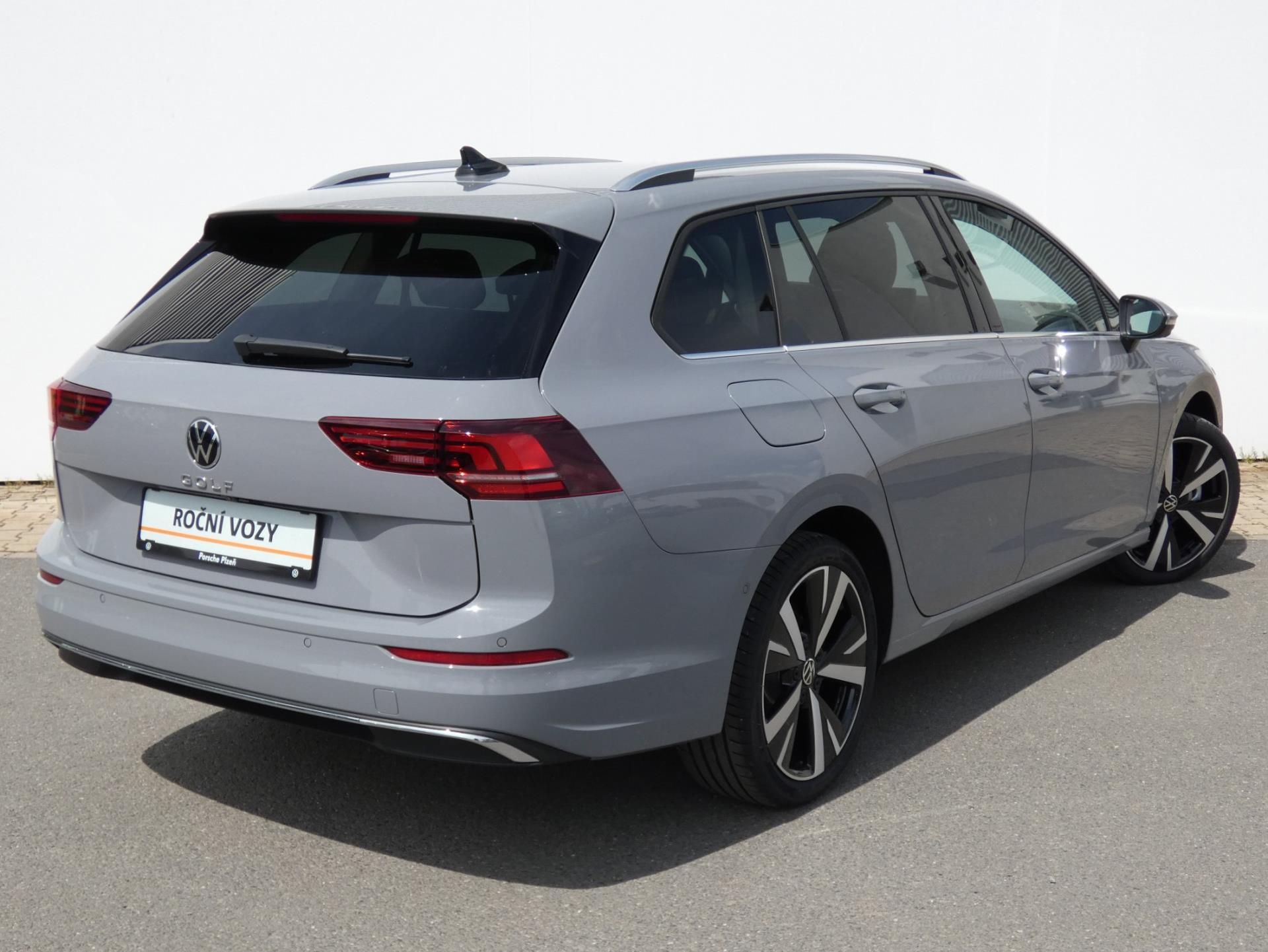 Volkswagen Golf, Variant Style 2,0 TDI 110 kW 7 - fotka 2