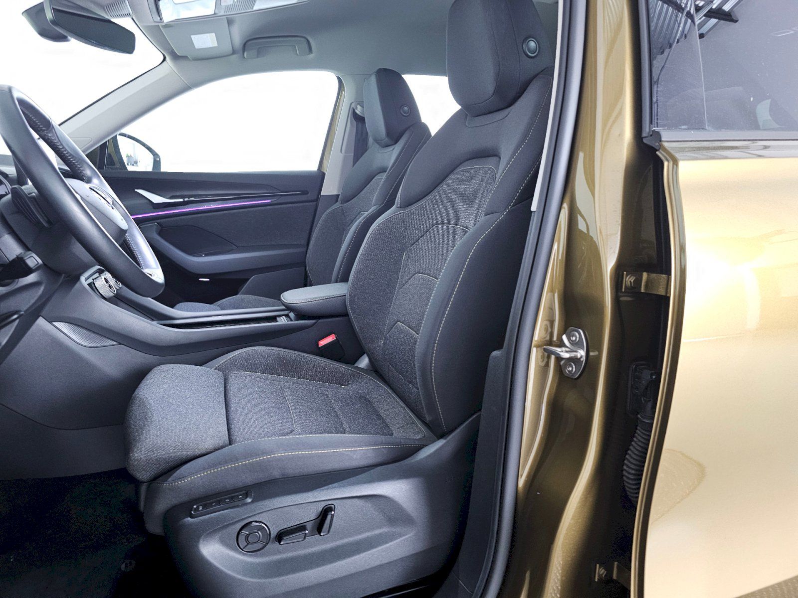 Škoda Kodiaq, 2.0TDi 142kW 4X4 SELECTION 7S - fotka 6