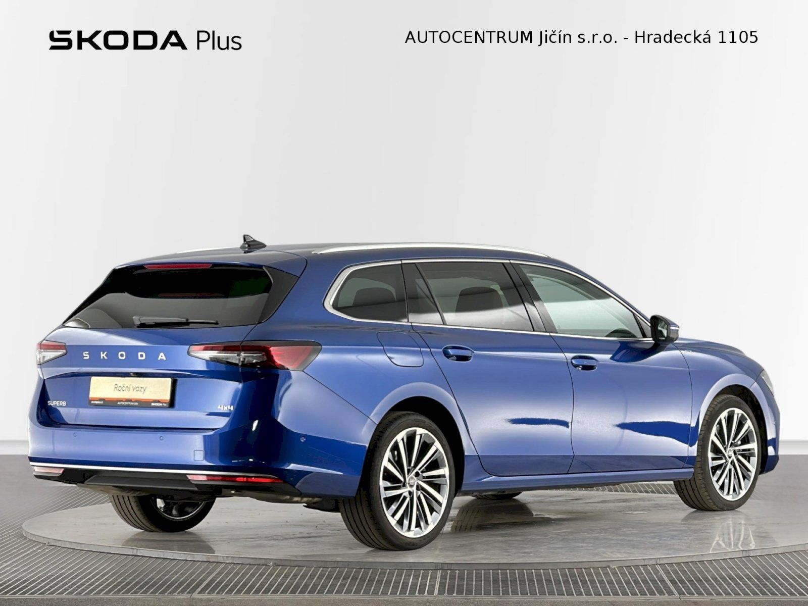 Škoda Superb, Combi DSG 2.0TSI 195kW 4x4 L&K - fotka 2