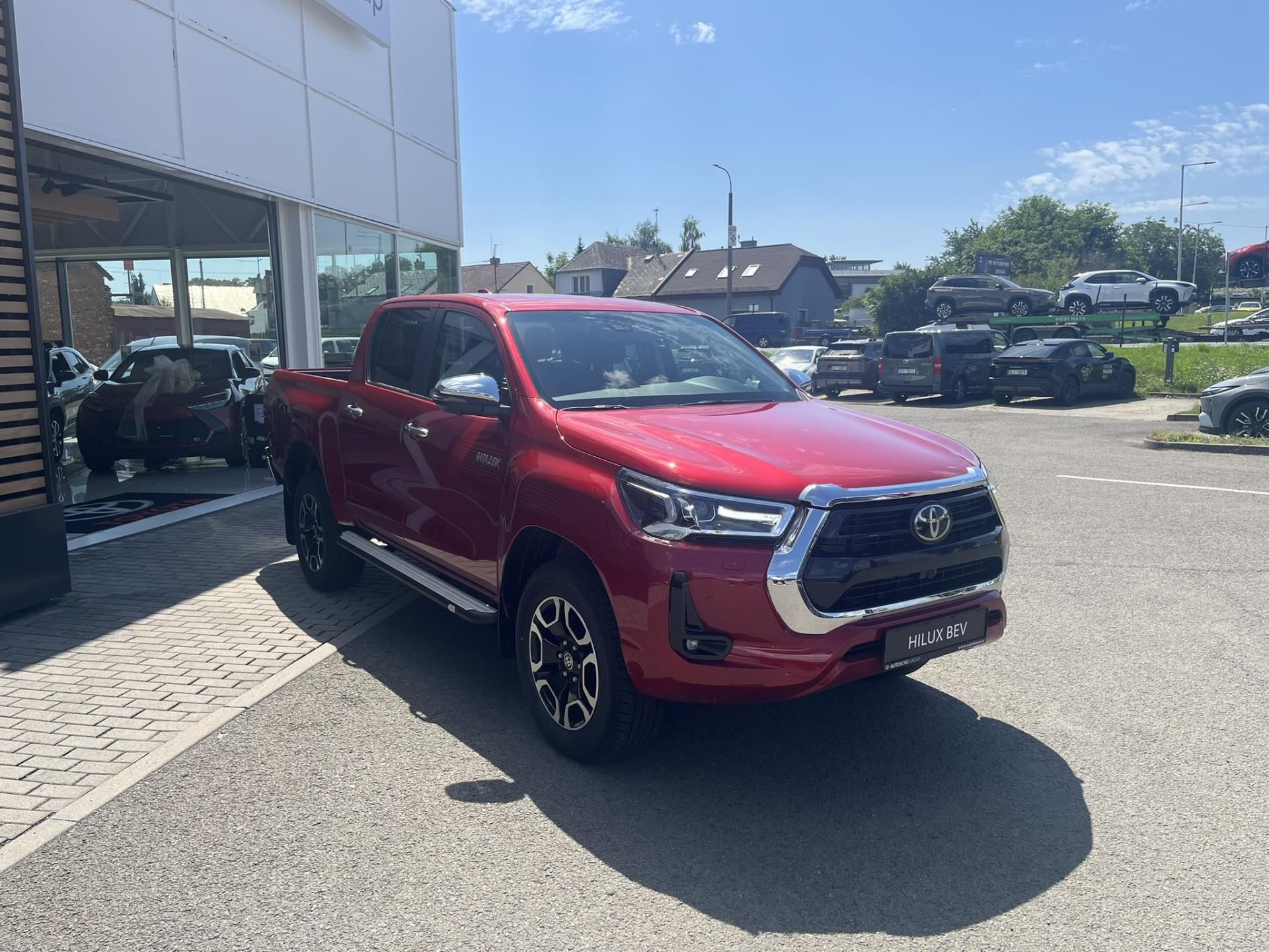 Toyota Hilux, 2,8 204k 6AT Executive - fotka 3