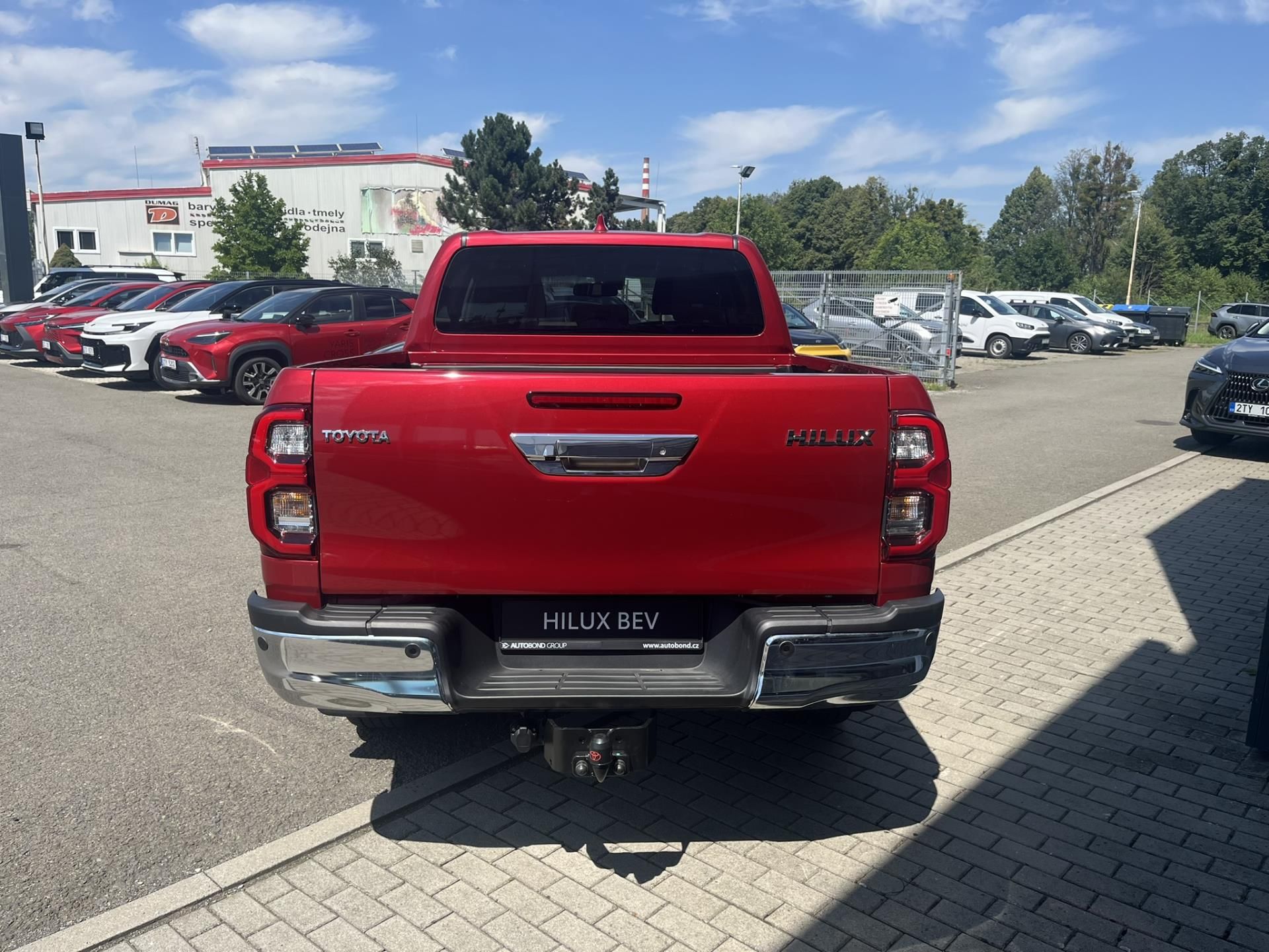 Toyota Hilux, 2,8 204k 6AT Executive - fotka 6