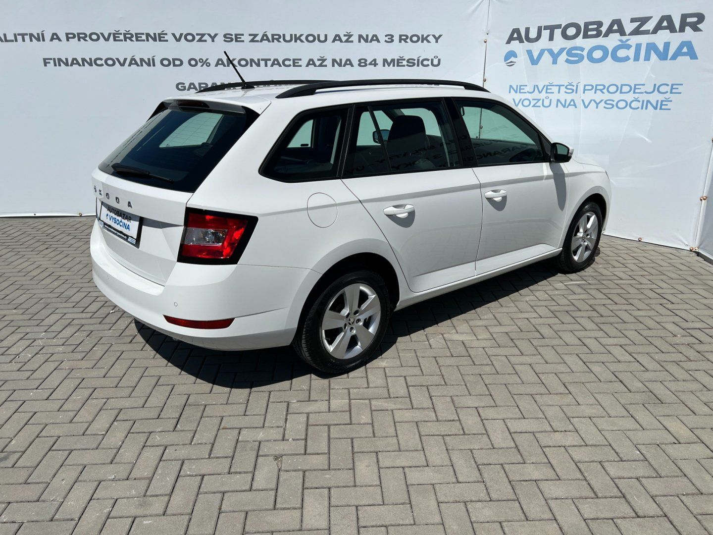 Škoda Fabia, Com.1.0TSi ČR+1.maj.! Výhřevy! - fotka 4