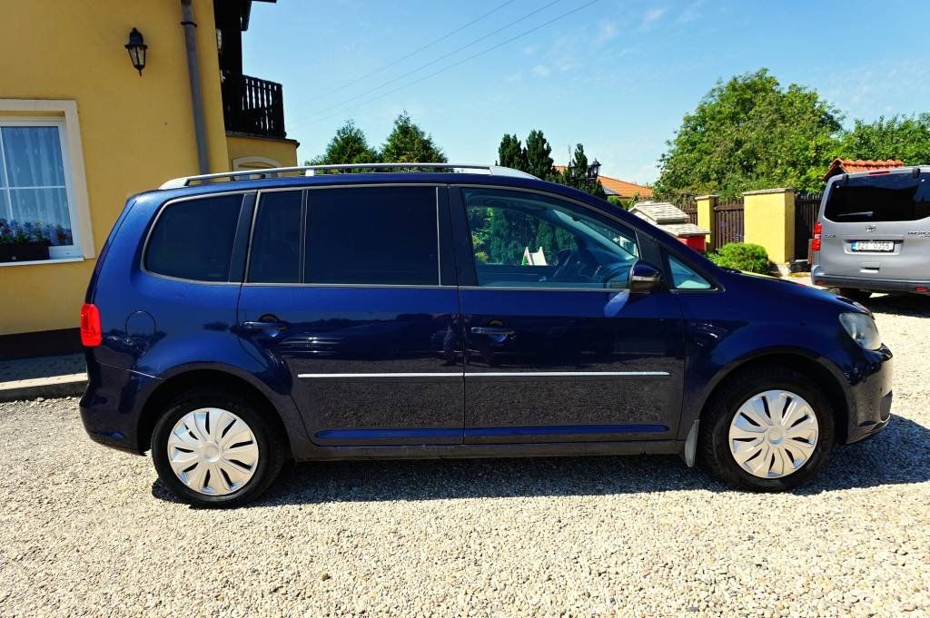 Volkswagen Touran, 2,0 TDI 103 kW - fotka 3
