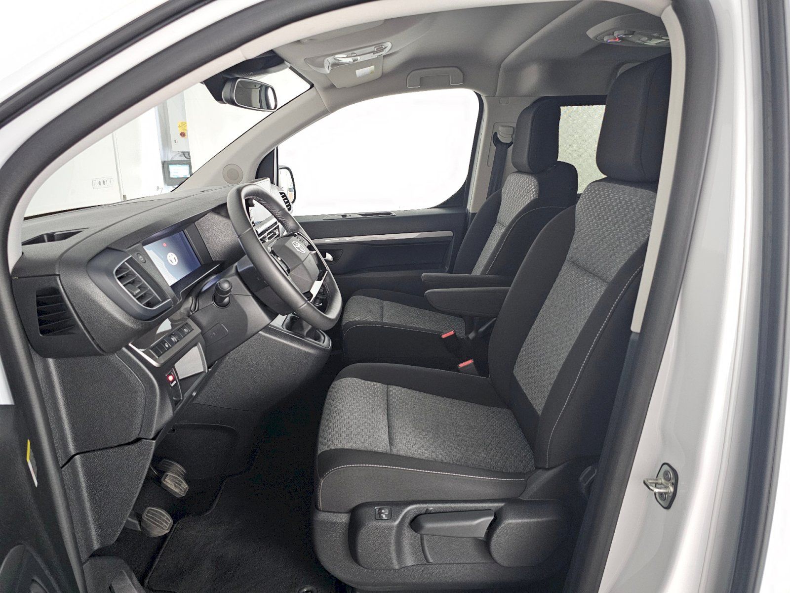 Toyota Proace Verso, 2.0D 106kW FAMILY WEBASTO 8S - fotka 6