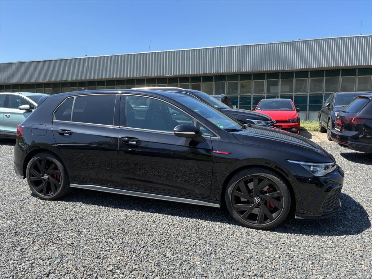 Volkswagen Golf, 2,0 TSI 180 KW GTI - fotka 6