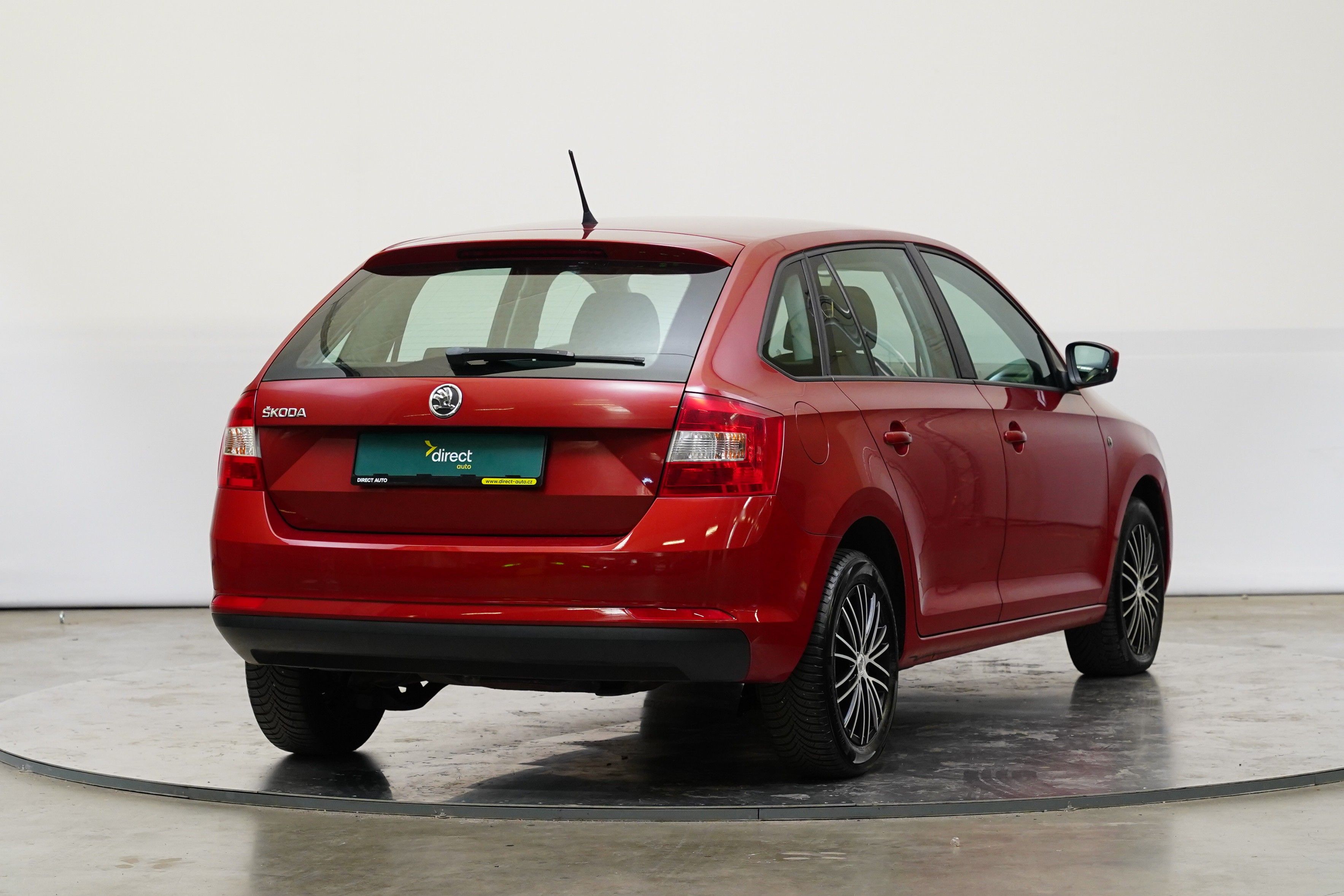 Škoda Rapid, 1.6 TDI 66 kW Ambition - fotka 2