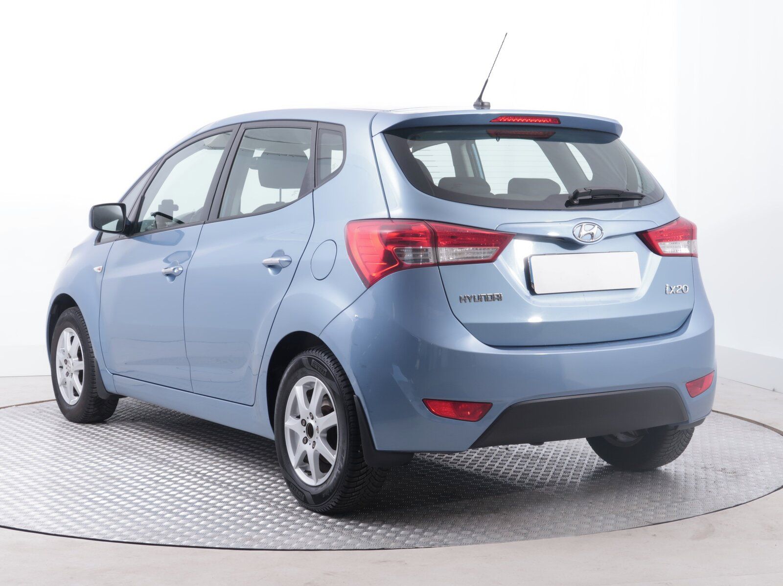 Hyundai ix20, 1.6 CVVT, ČR,1.maj, Serv.kniha - fotka 4