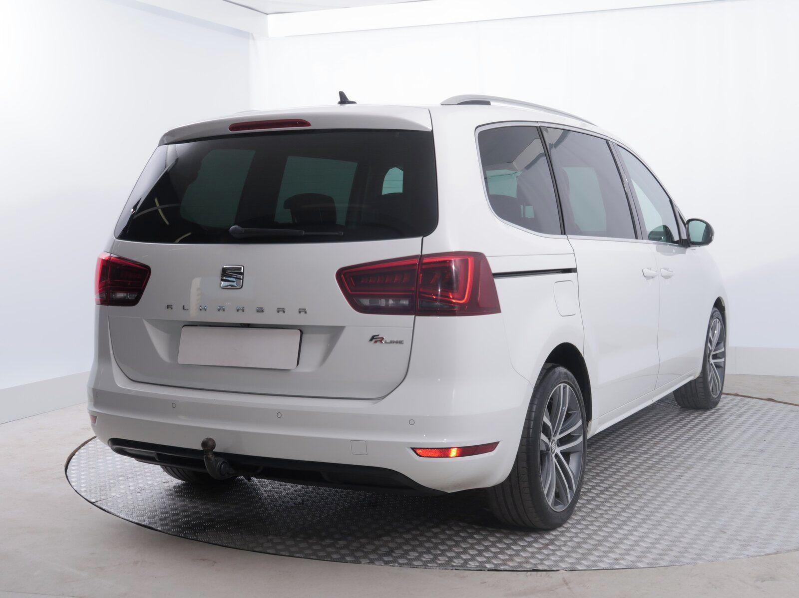 Seat Alhambra, 2.0 TDI, 4X4, 7 míst, Kůže - fotka 5