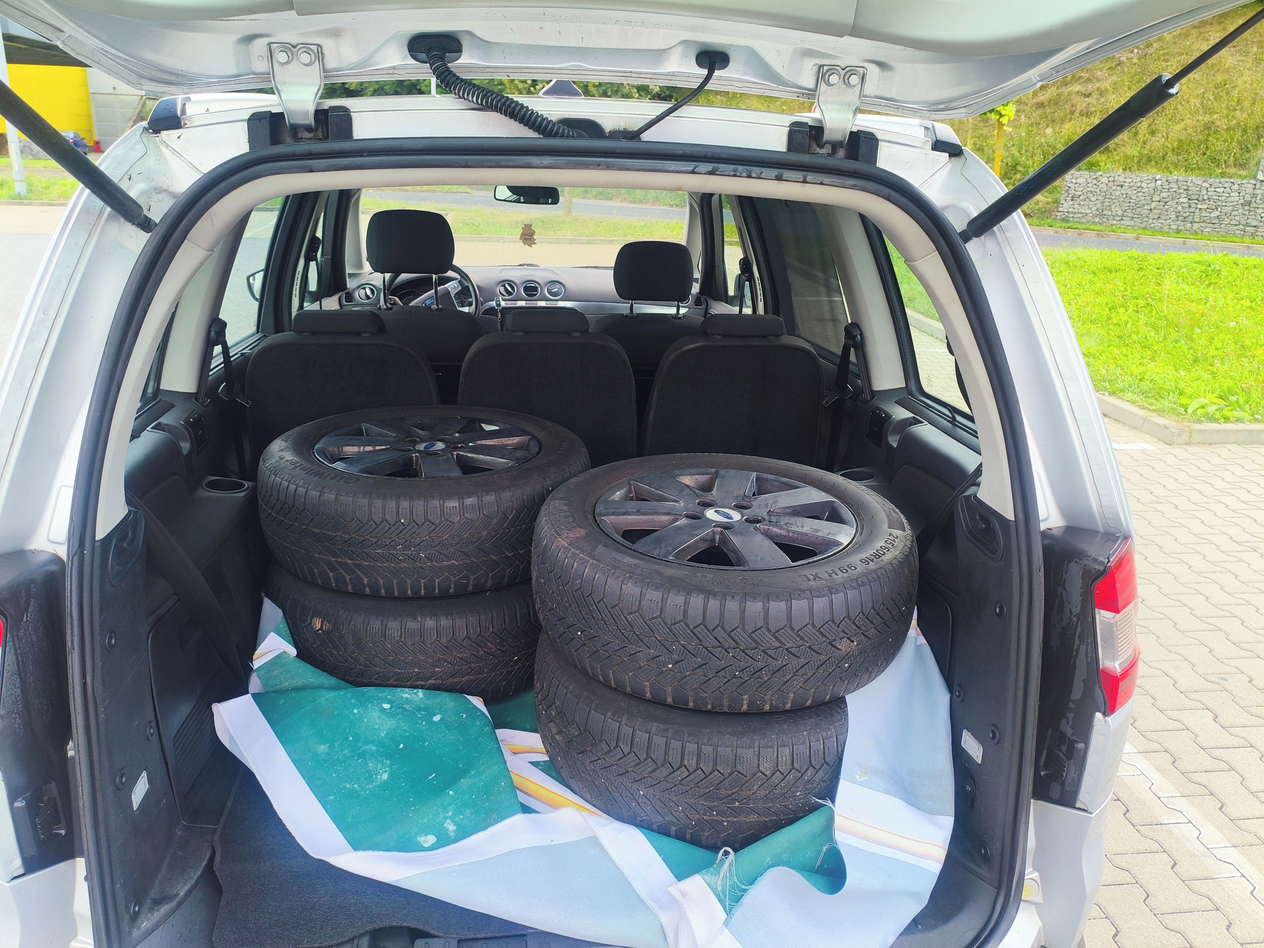 Ford Galaxy, Ford Galaxy 2.0TDCi  120 kW - fotka 4