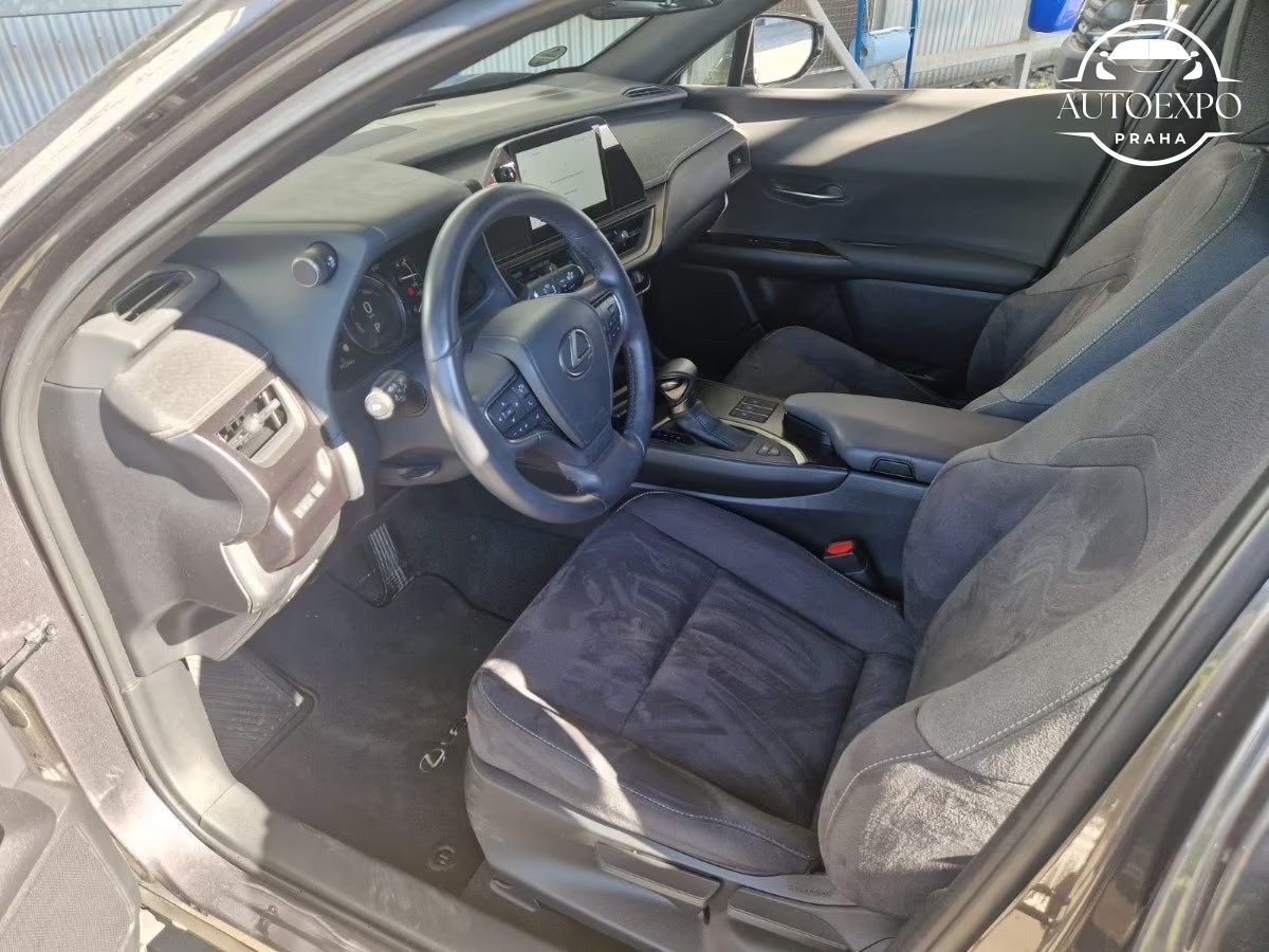 Lexus UX 250h, 250h Style Edition Navigace* - fotka 6