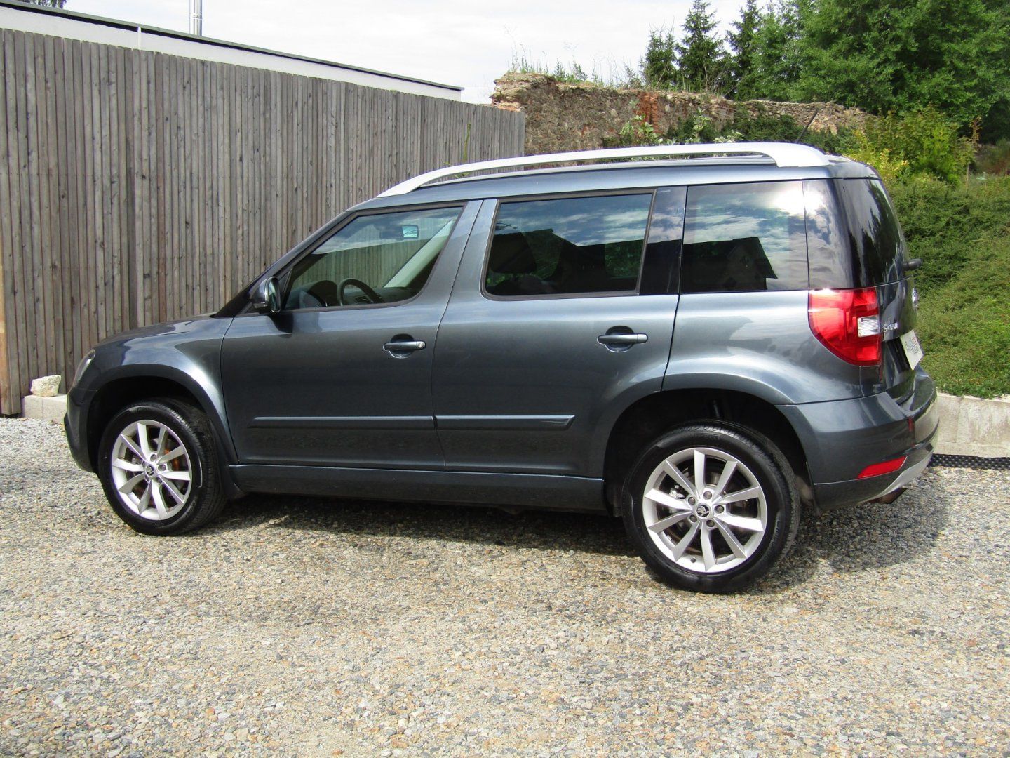 Škoda Yeti, 1.2 TSI 77kW TOP QUALITY - fotka 4
