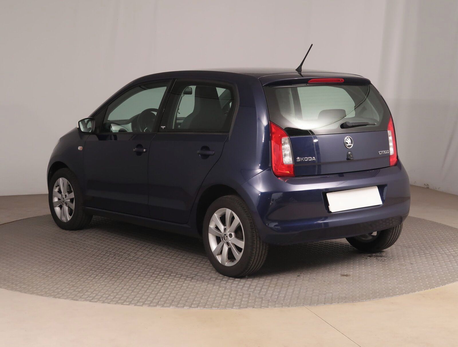 Škoda Citigo, 1.0 MPI, Klima, El. okna - fotka 4