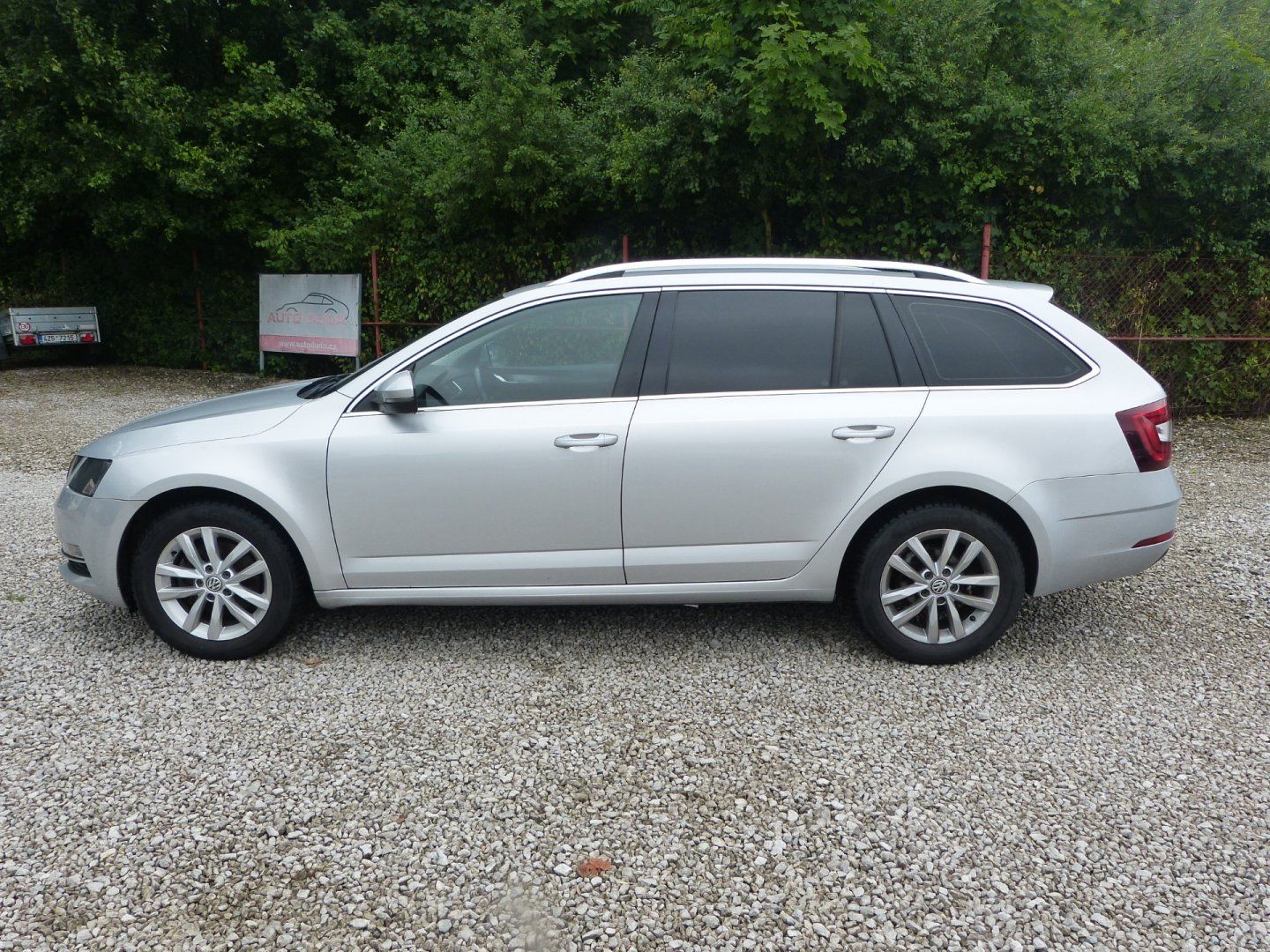 Škoda Octavia, 2.0 TDI DSG - fotka 3