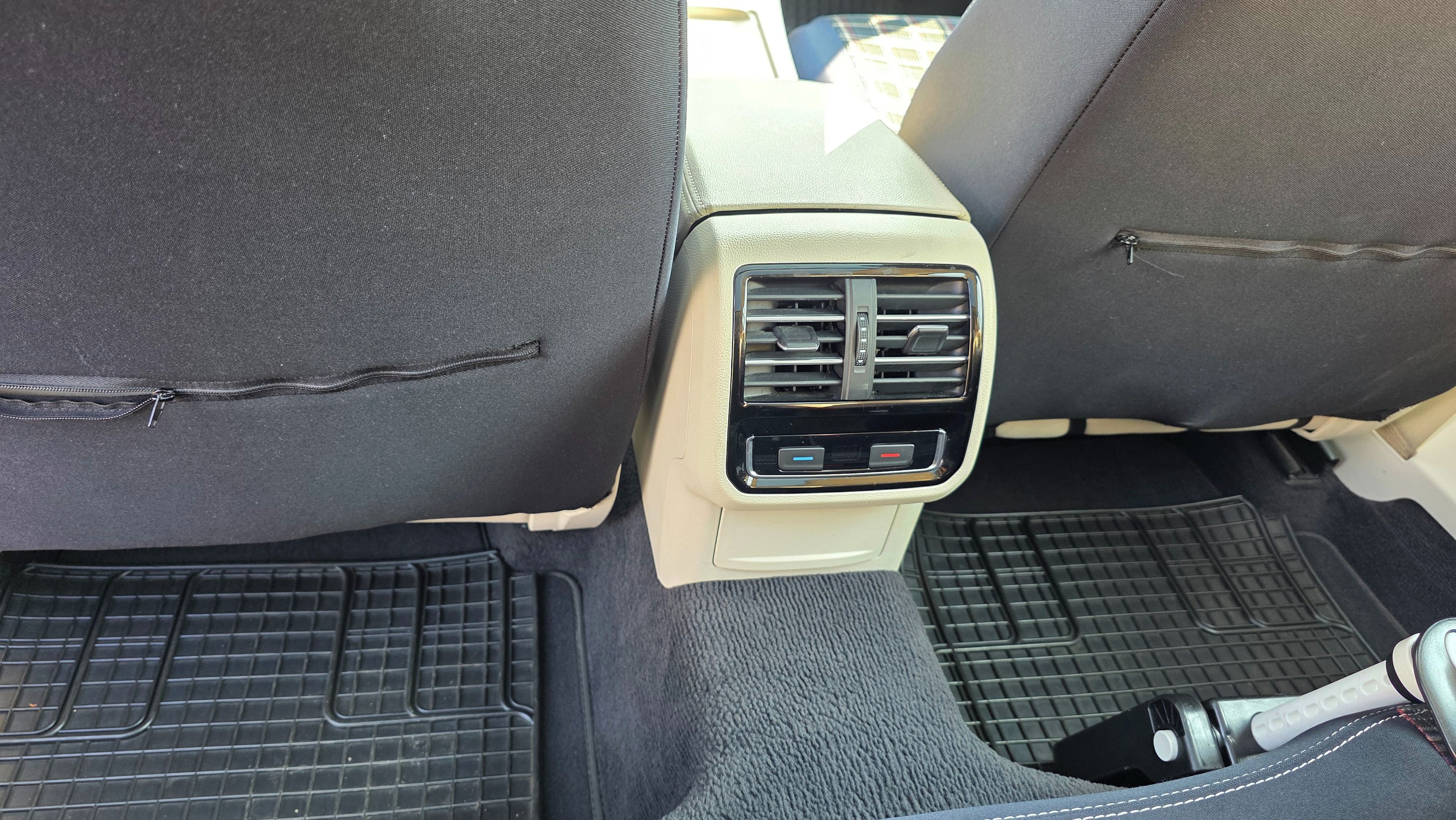 Volkswagen Passat Variant, VW Passat 2.0 tdi110 kW - fotka 6