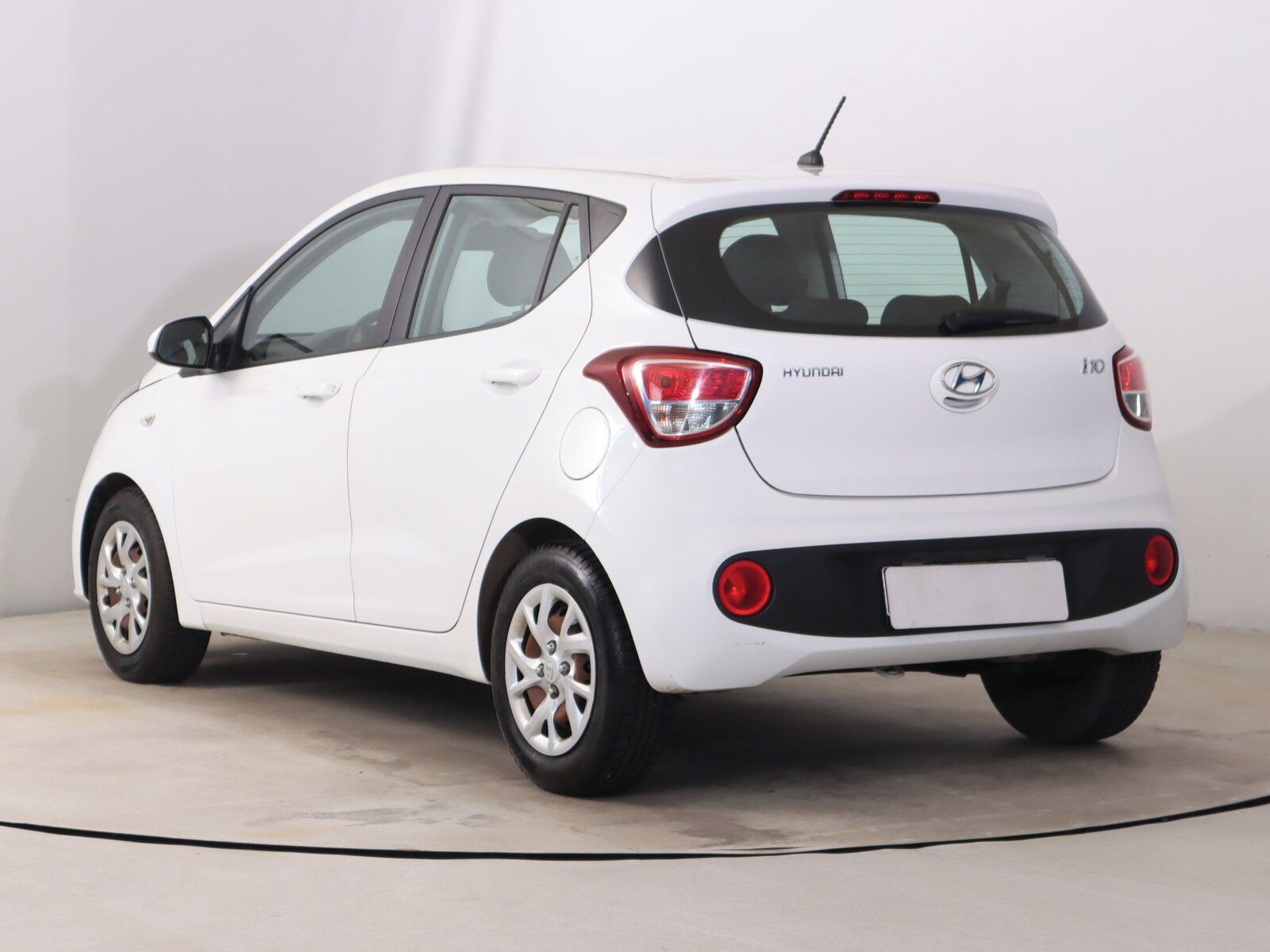 Hyundai i10, 1.0, Serv.kniha, Klima - fotka 4