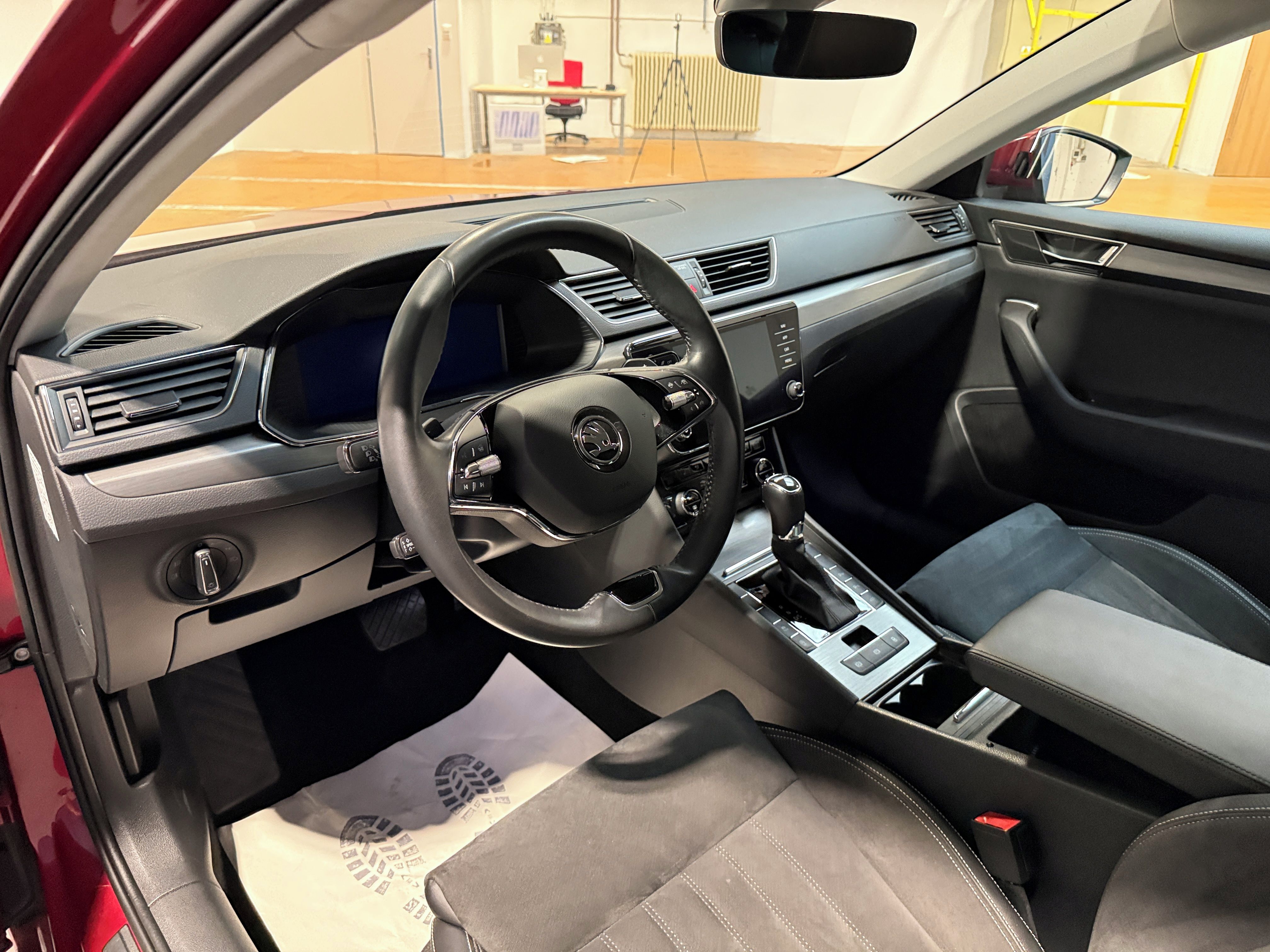 Škoda Superb, 2.0 TDI 110kW Style DSG - fotka 5