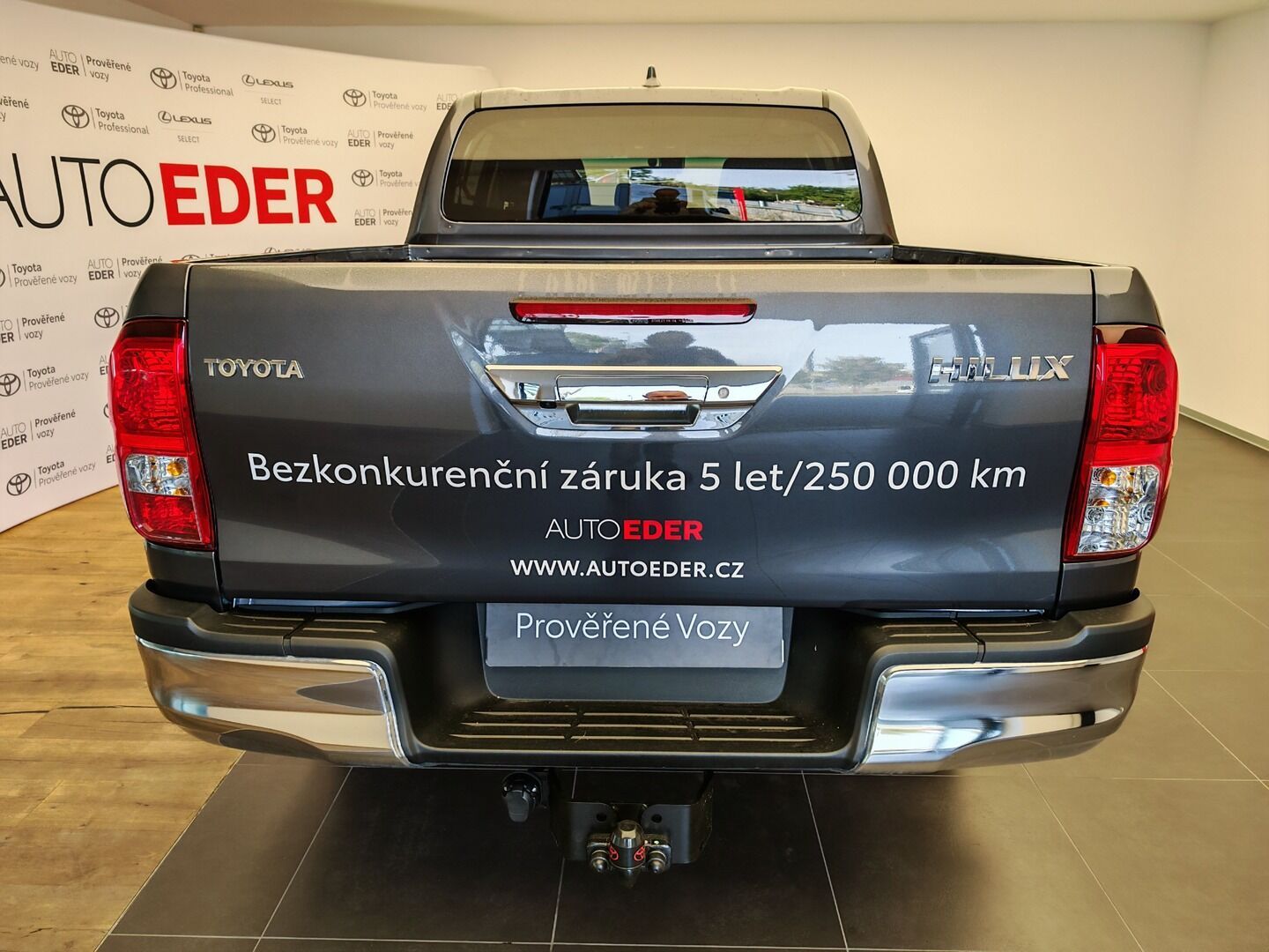 Toyota Hilux, 2.8 D-4D Double Cab 4x4 Active - fotka 5