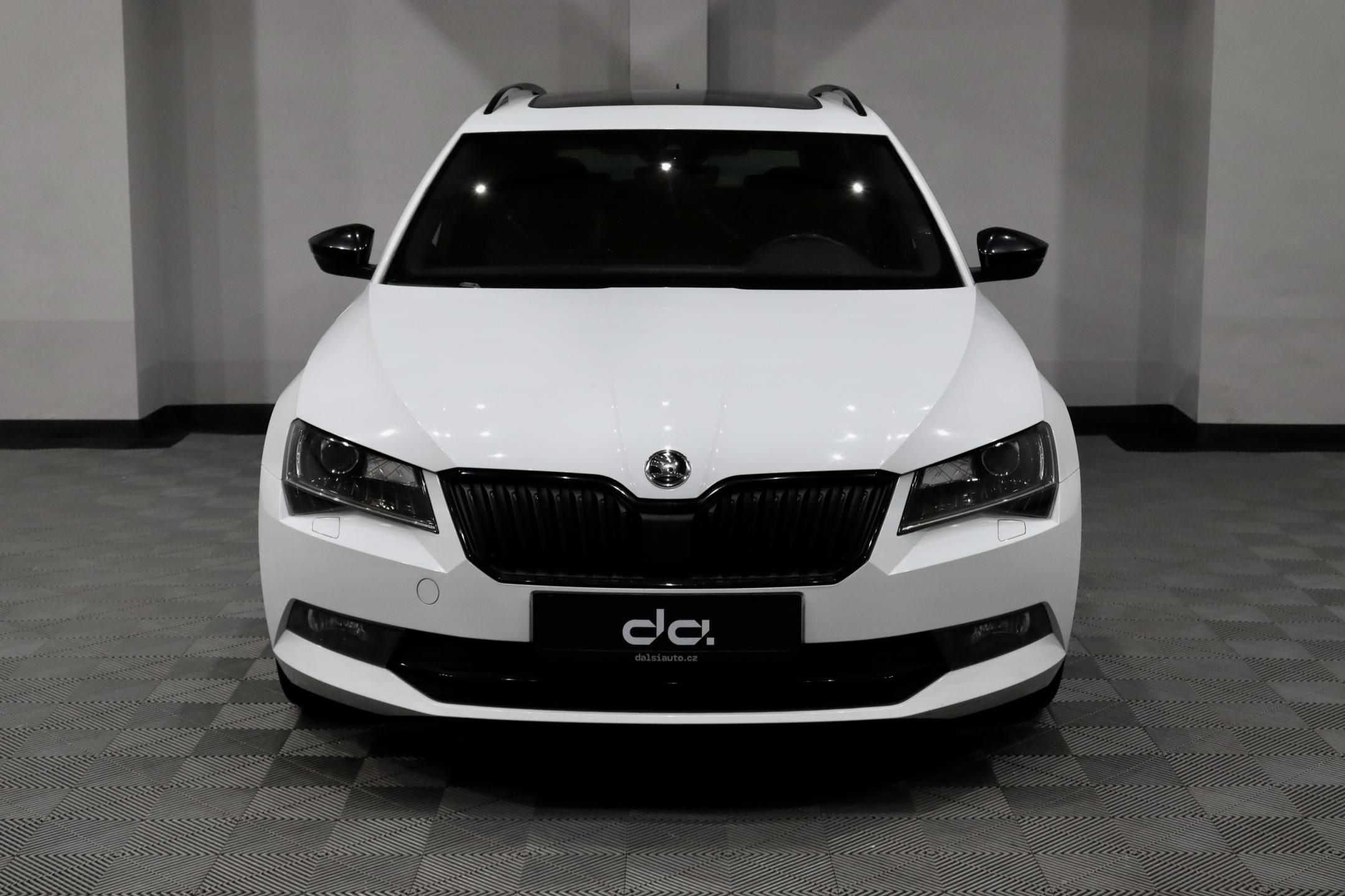 Škoda Superb, 3 2.0 TSI 162 kW DSG Sportline - fotka 3