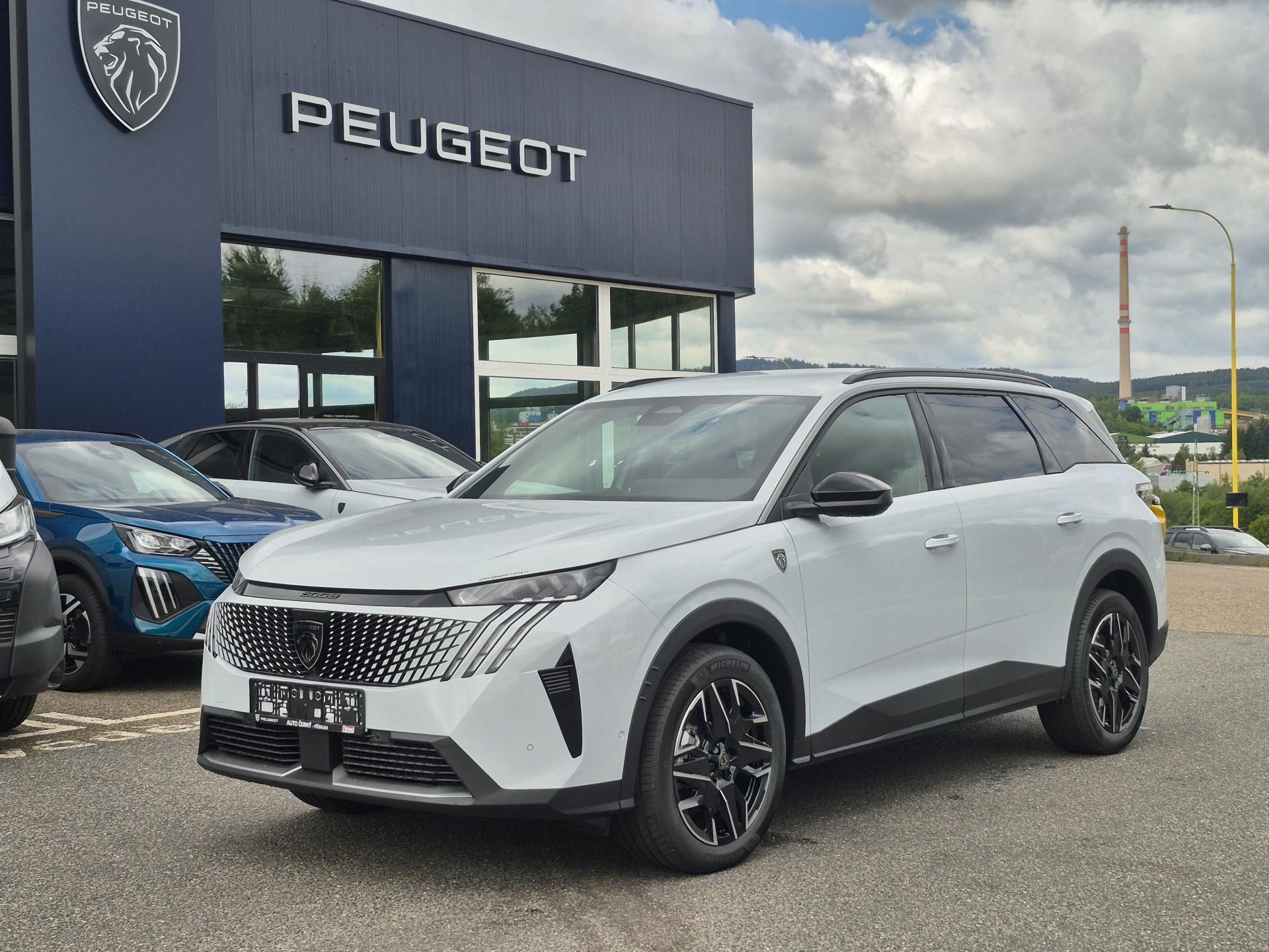 Peugeot 5008, GT Hybrid 136 e-DCS6