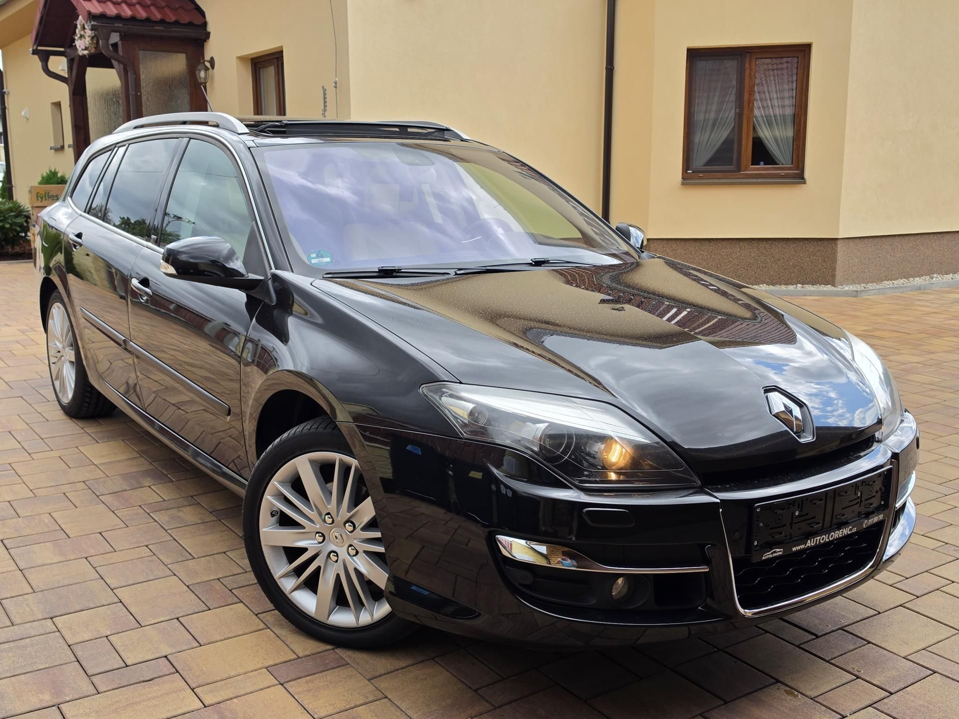 Renault Laguna, 2.0dCi 131kW INITIALE*PANORAMA - fotka 6