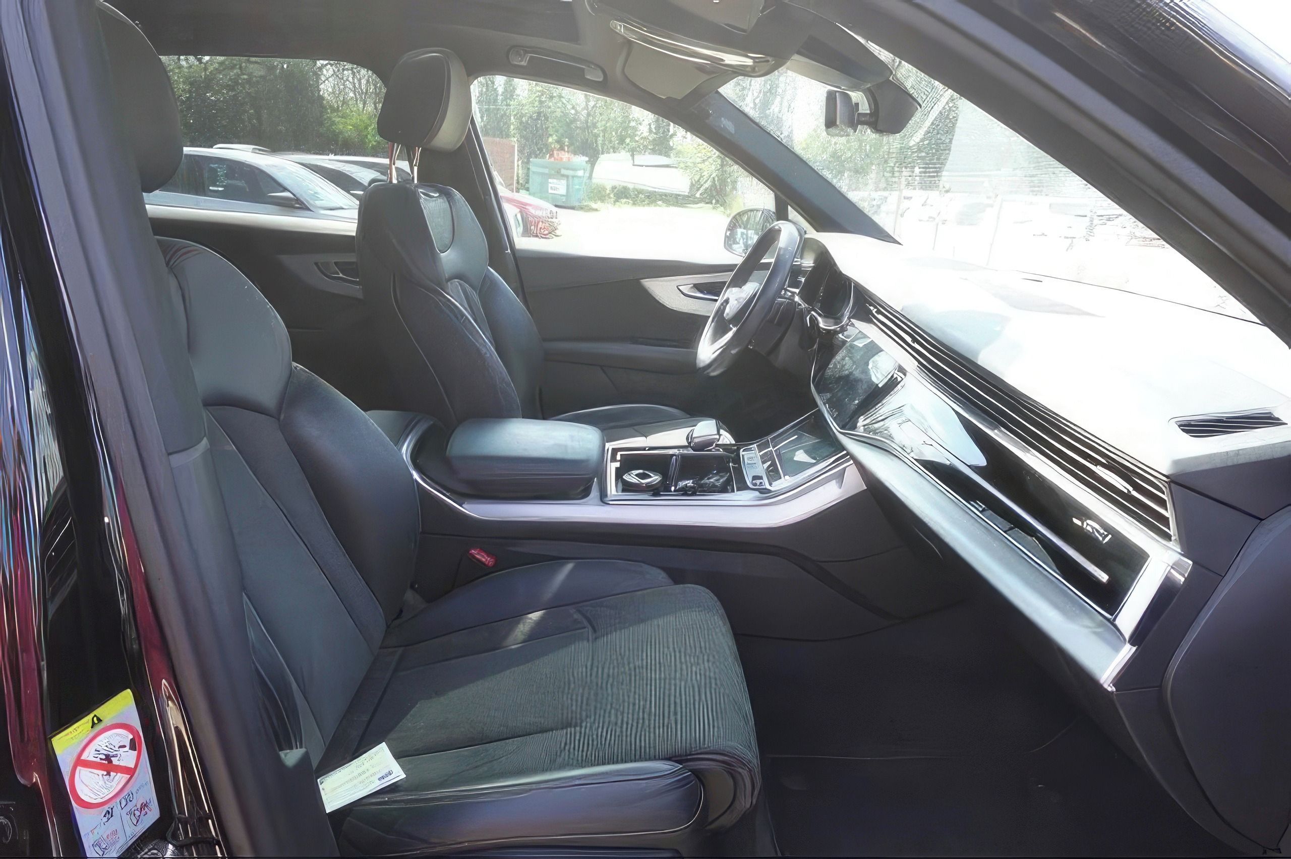 Audi Q7, 55TFSIe SLine Asistenti MATRIX - fotka 5