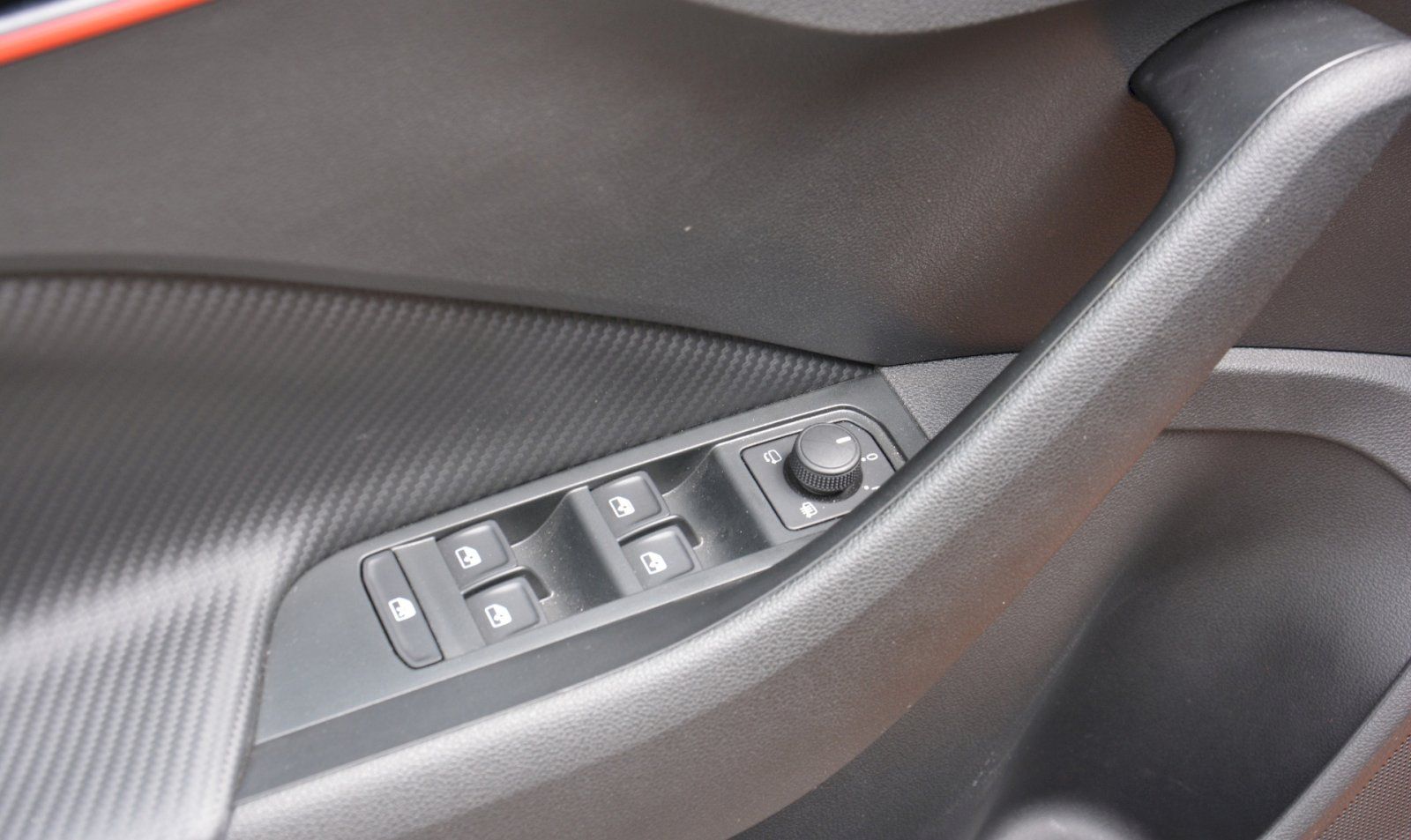 Škoda Kamiq, 1.5 TSI 110 KW Monte Carlo - fotka 6