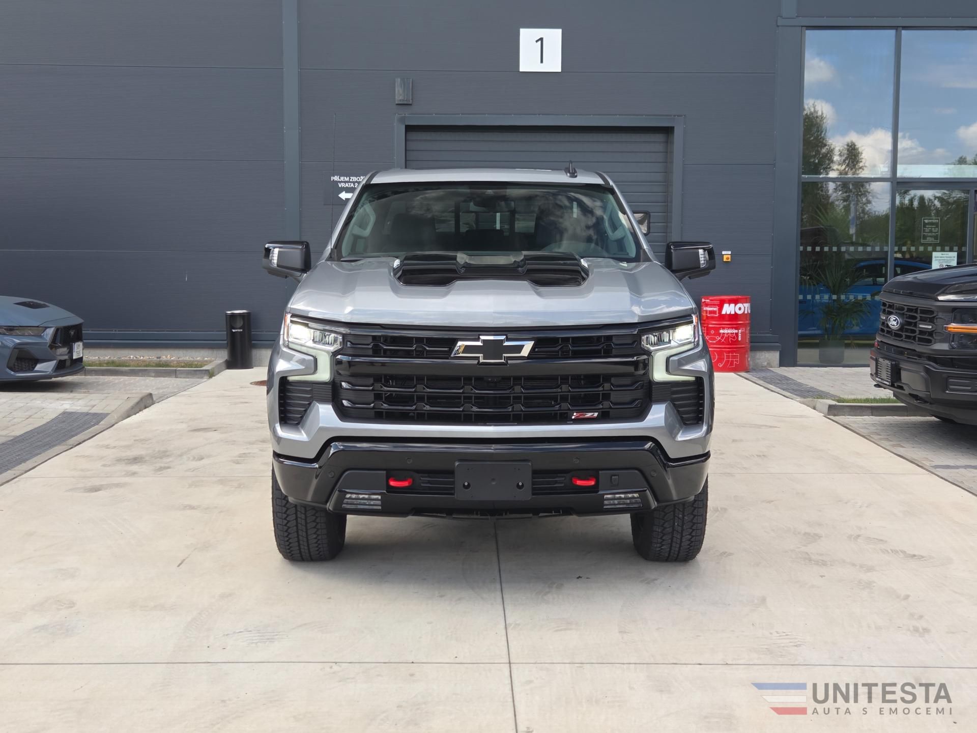 Chevrolet Silverado, Chevrolet Silverado Trail Boss - fotka 2