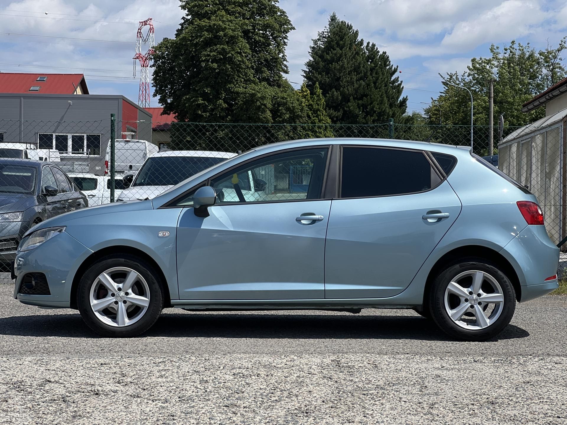 Seat Ibiza, 1.4i 16v 63kw KLIMA PŮVOD ČR - fotka 4