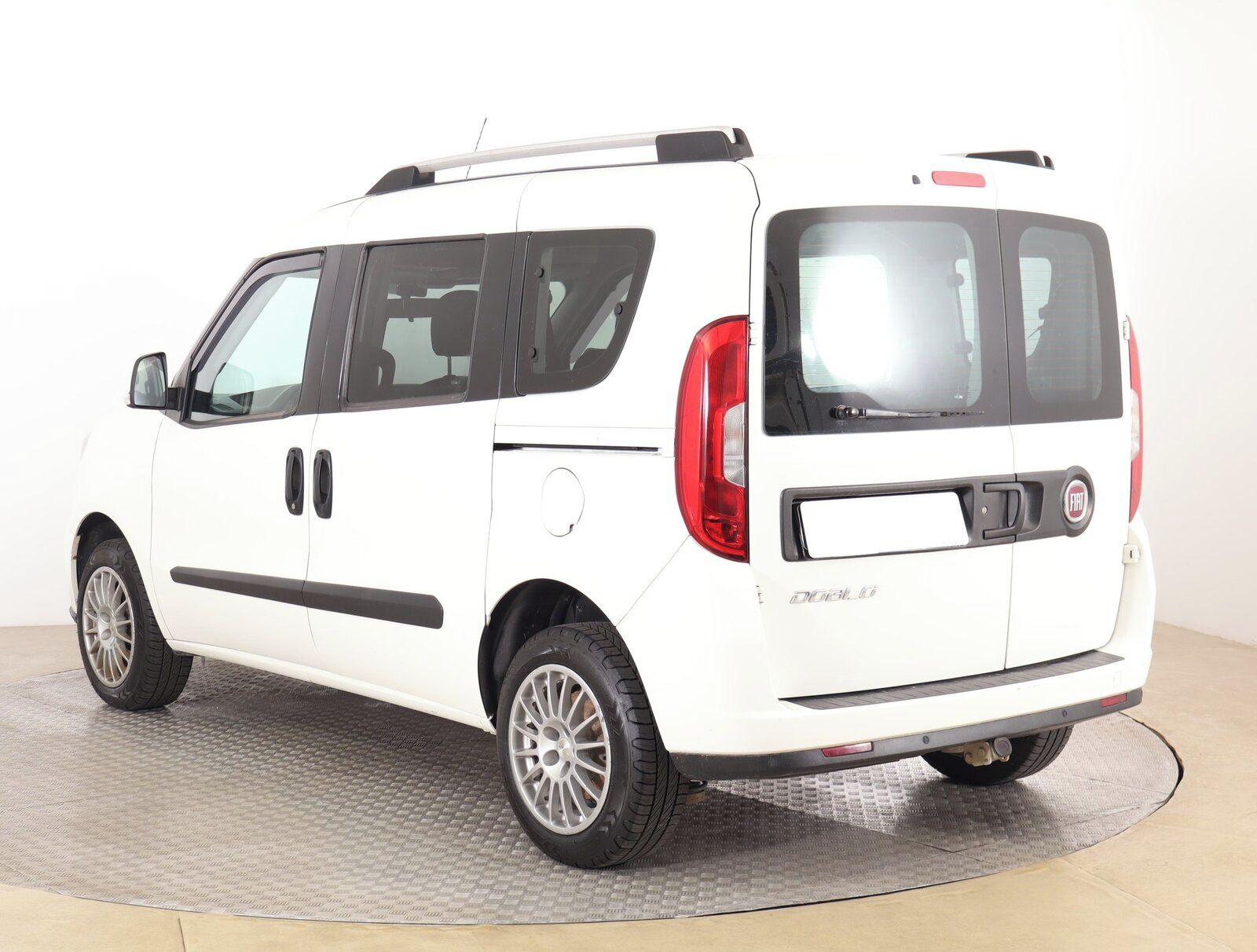 Fiat Dobló, 1.4 T-Jet, 7Míst, ČR, DPH - fotka 4