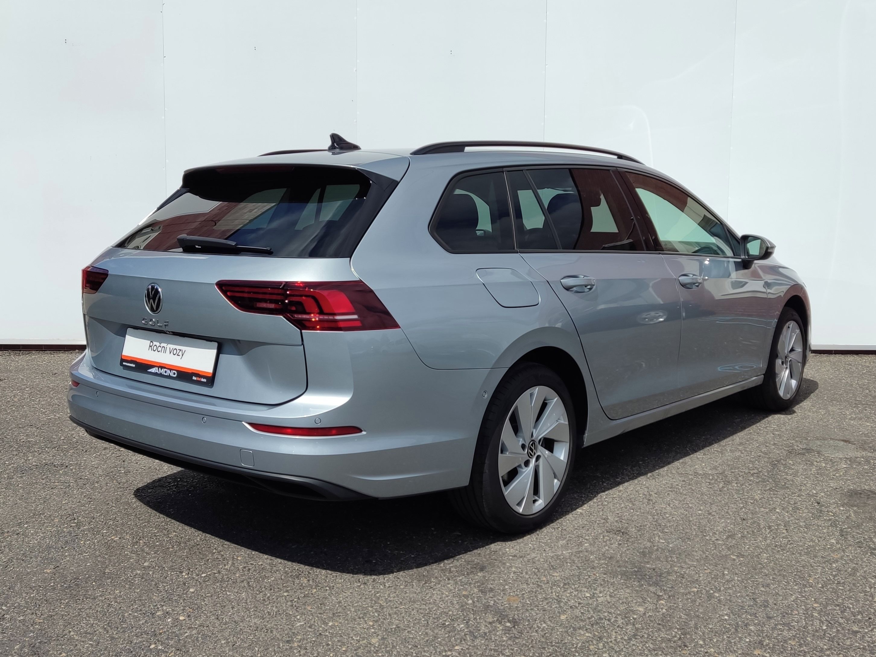 Volkswagen Golf, Variant 1.5 TSI 110 kW People - fotka 2
