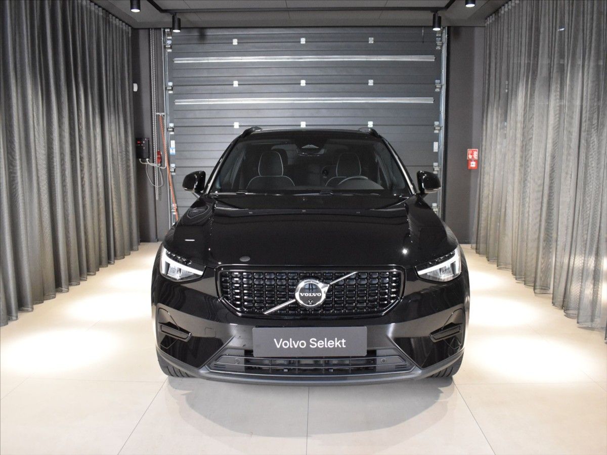 Volvo XC40, 2,0 B4 Ultra Panorama,BLIS - fotka 6