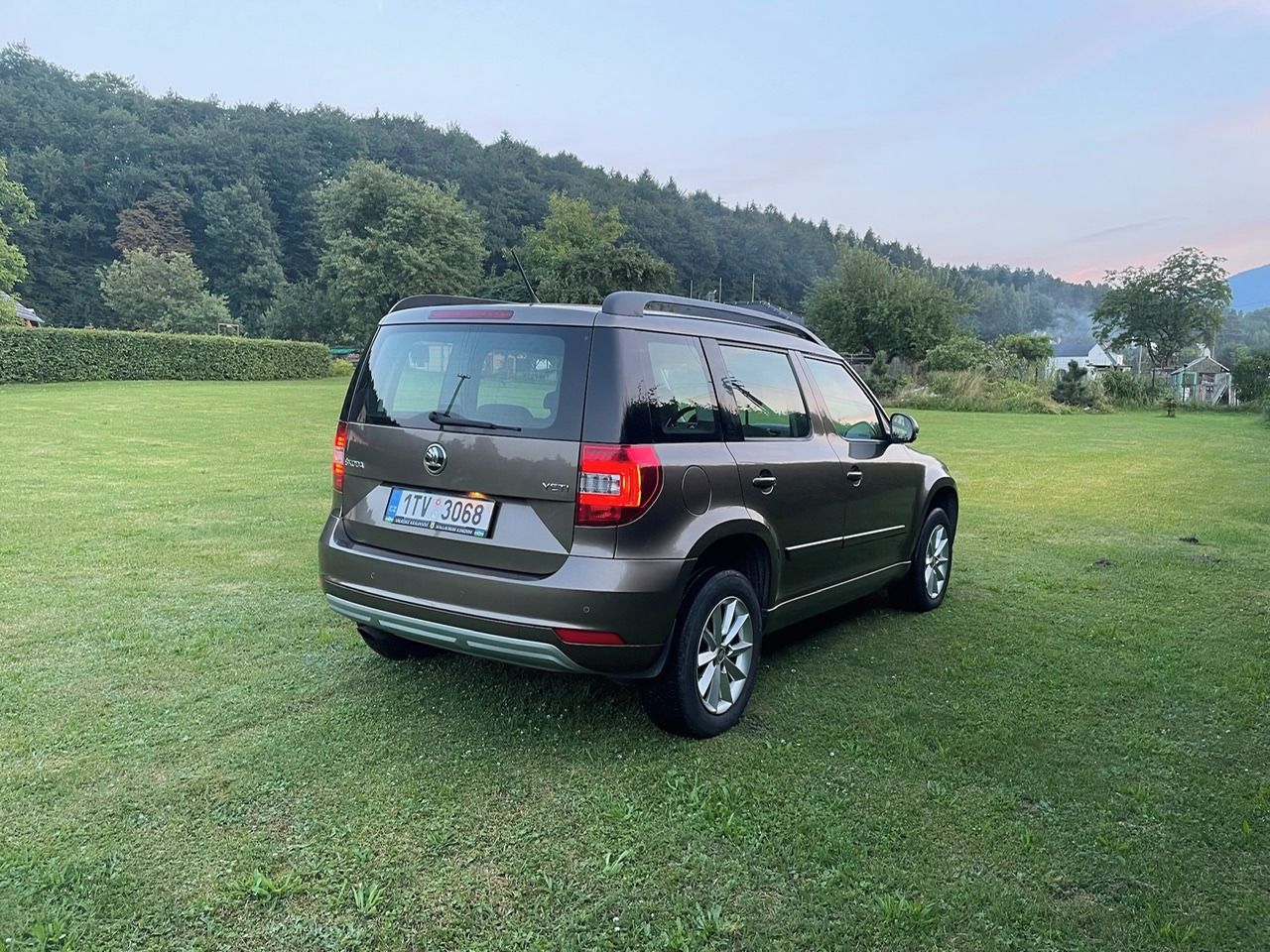 Škoda Yeti, 1,2 TSI 81KW Ambition - fotka 3