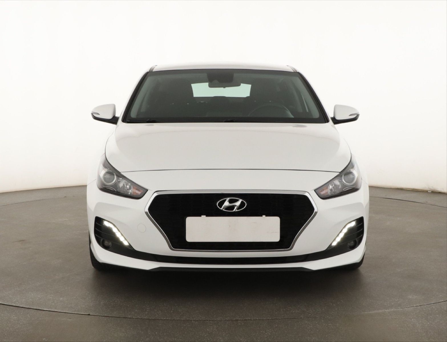 Hyundai i30, 1.4 T-GDI, Komfort, Klima - fotka 2