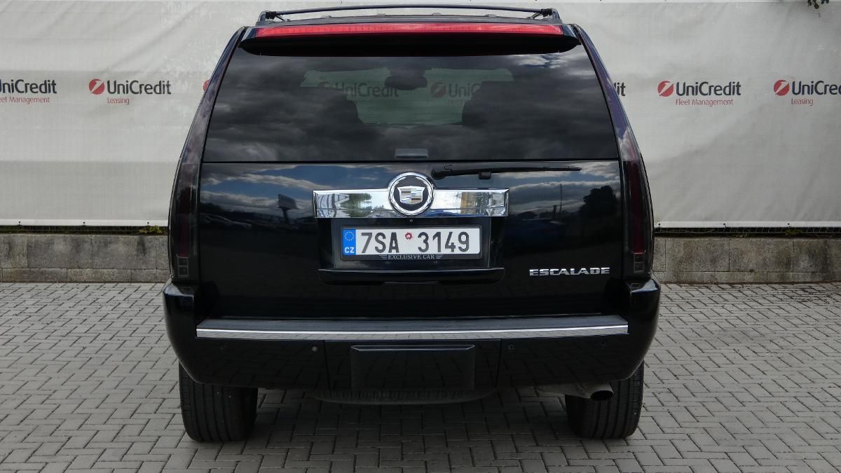 Cadillac Escalade, 6,2 V8 301kW - fotka 4