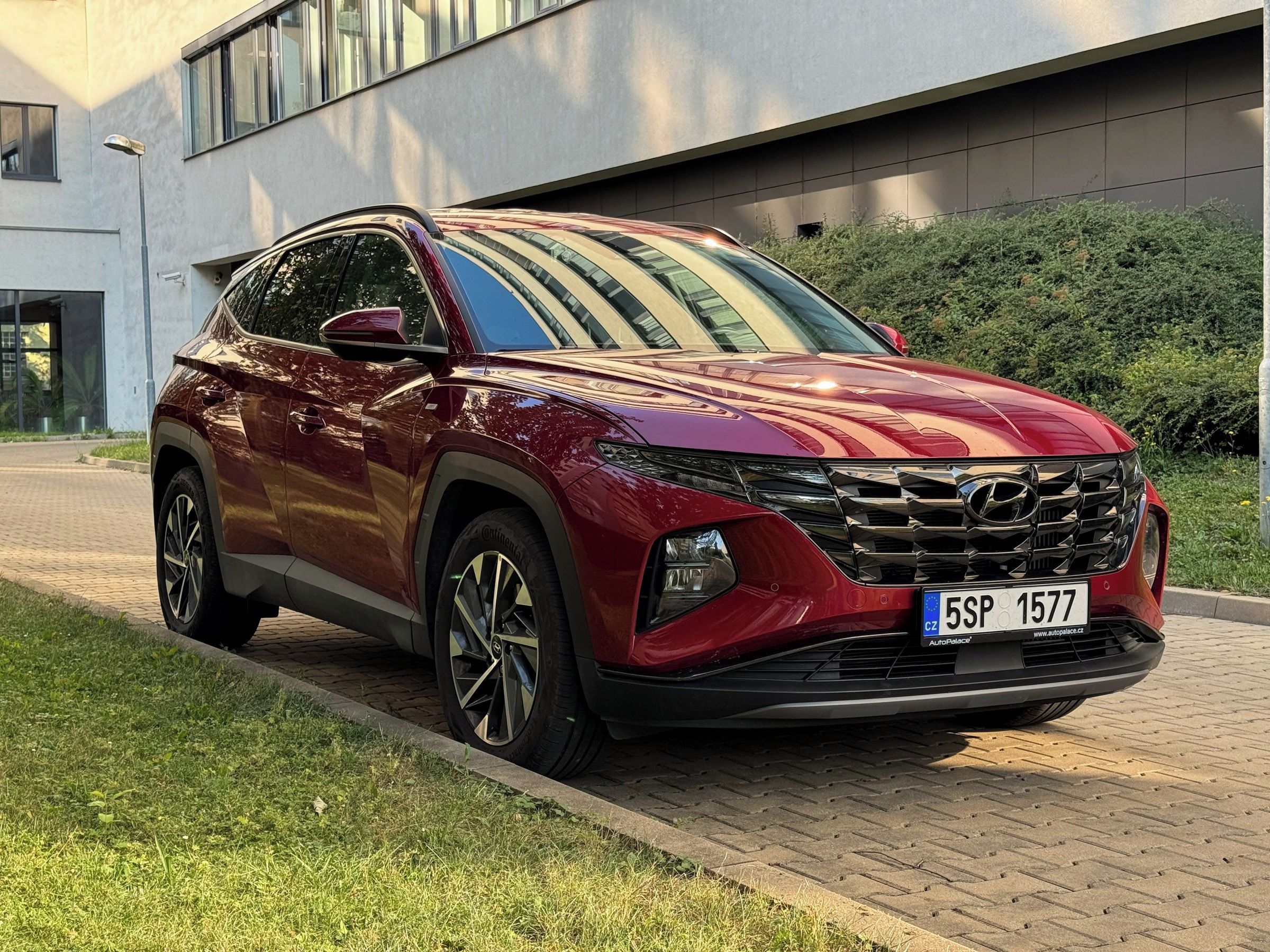 Hyundai Tucson, 1.6 T-GDI MHEV 132 kW DCT 4x4 - fotka 3