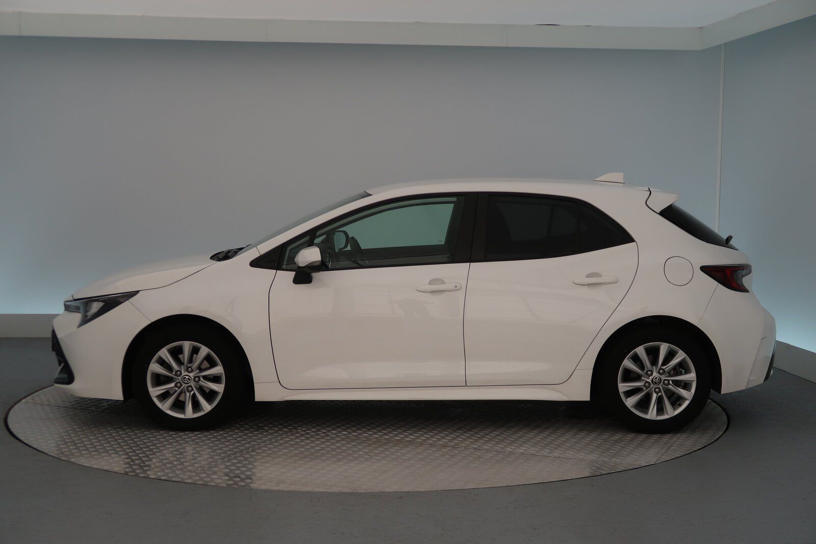 Toyota Corolla, 1.8 Hybrid, Comfort, Záruka - fotka 3