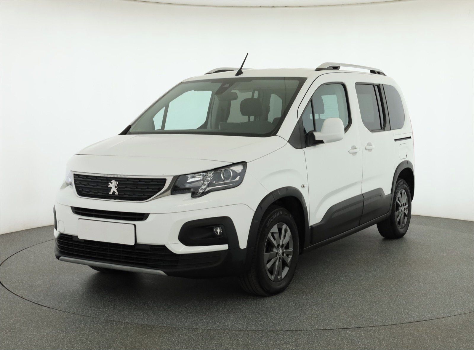 Peugeot Rifter, 1.5 BlueHDi, Allure, 5Míst - fotka 2