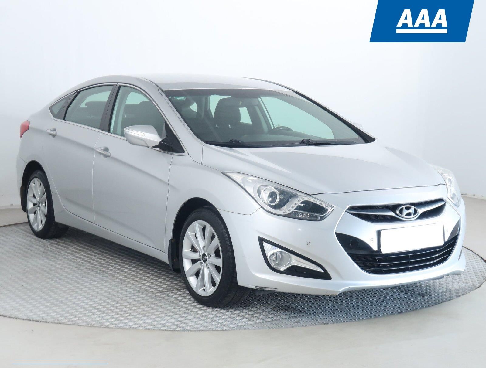 Hyundai i40, 1.7 CRDi, Automatická klima