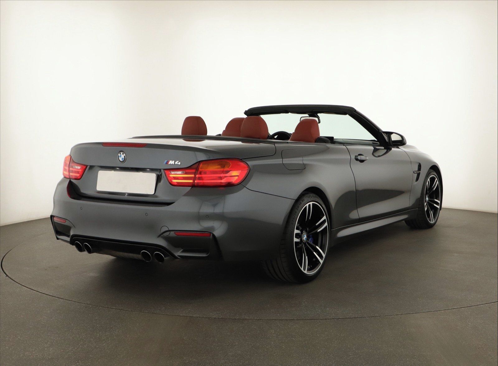 BMW M4, M4, ČR, DPH, 2. Majitel - fotka 5