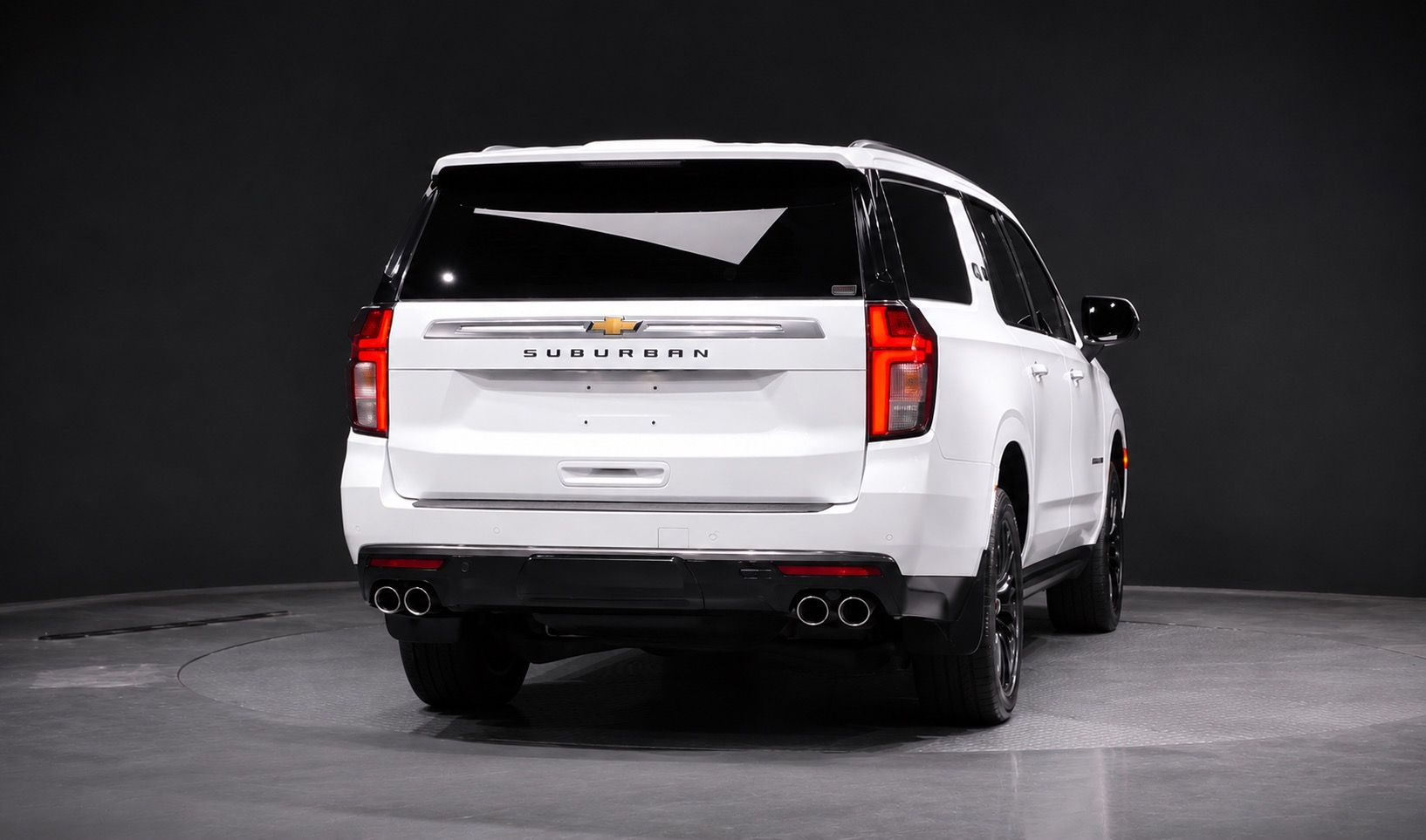 Chevrolet Suburban, 5.3 V8,261KW,EXCLUSIVE,4X4,DPH - fotka 5