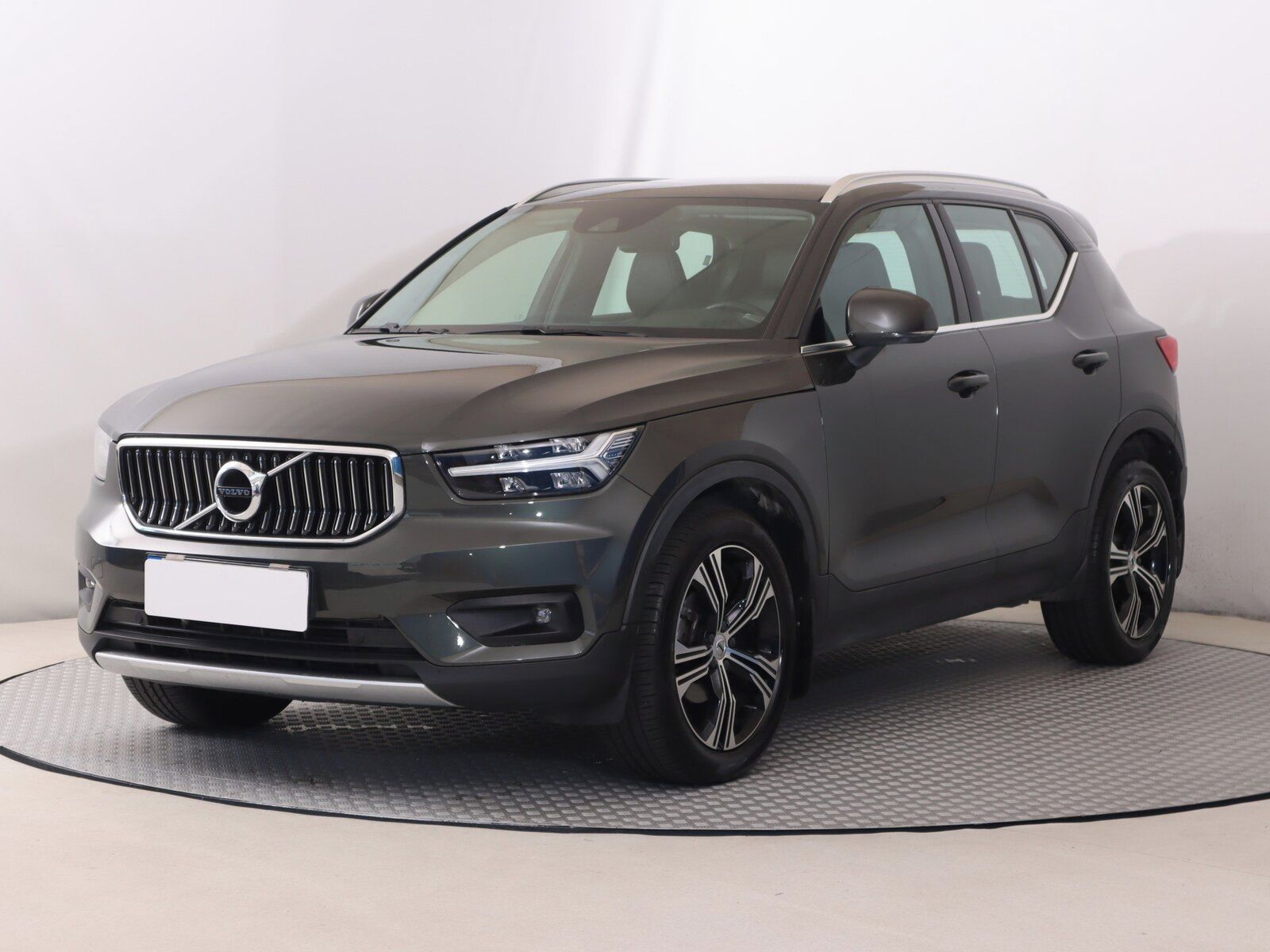 Volvo XC40, D3, Inscription, Kůže, Navi - fotka 2