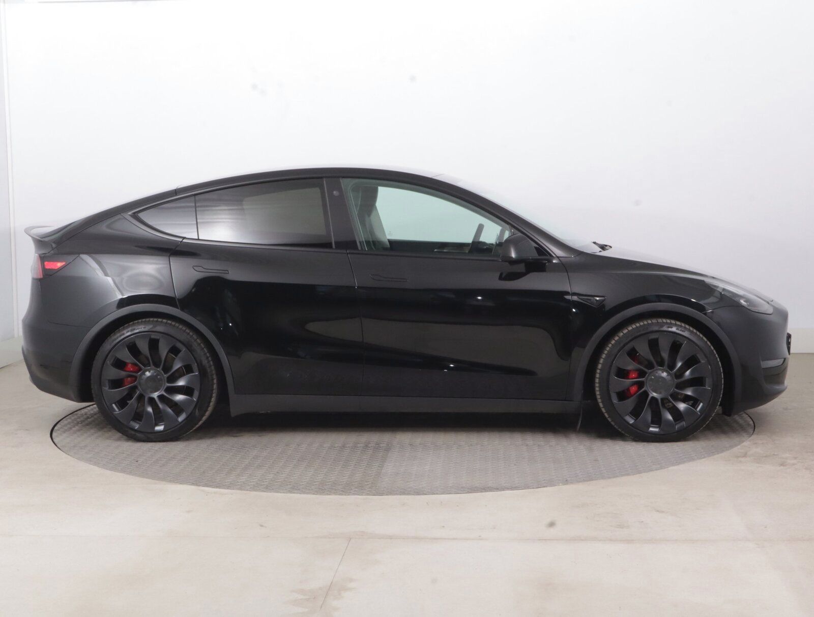 Tesla Model Y, Performance 79kWh, SoH 92% - fotka 6