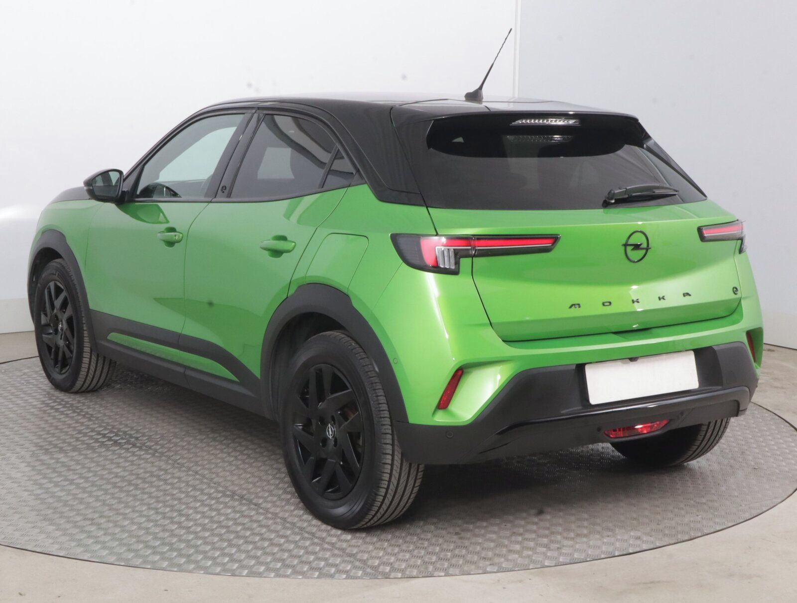 Opel Mokka, Electric 50 kWh, SoH 91% - fotka 4
